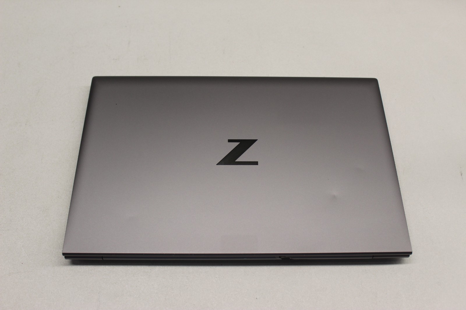 HP ZBook Firefly 15G7 Mobile WS I7-10610U 256GB NVME 16GB DDR4 Nvdia-See Desc