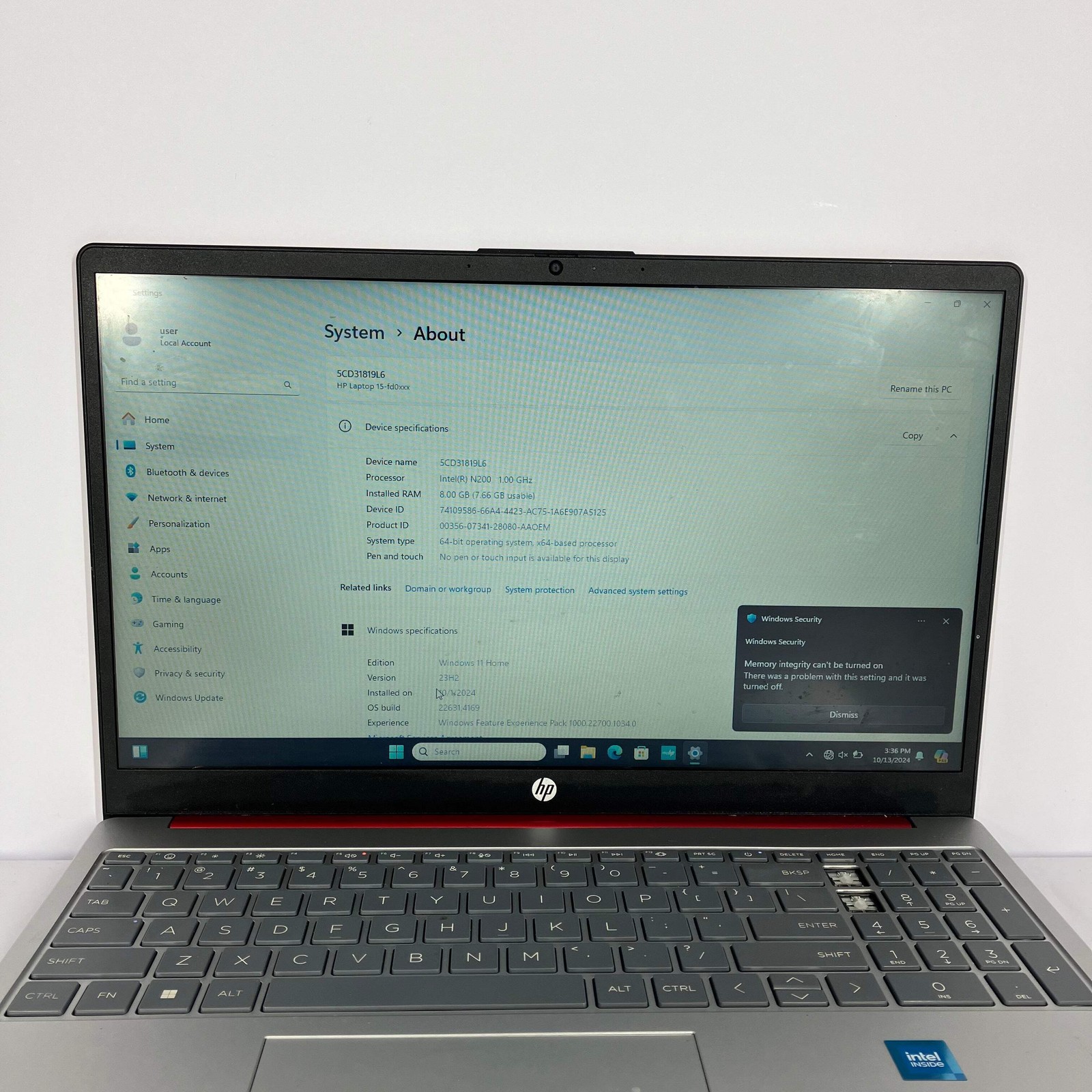 Broken HP Laptop 15-FD00083WM 15.6″ N200 1.0GHz 8GB RAM 128GB SSD Missing Keys