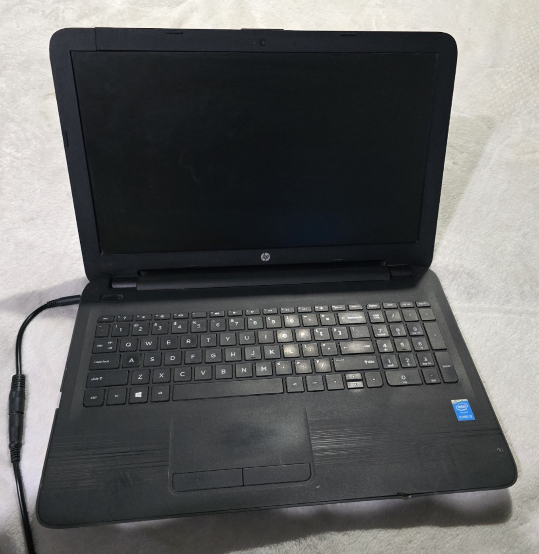 HP 250 G5 Laptop Computer 3165NGW Black Core i3 with Charger Built-in Webcam