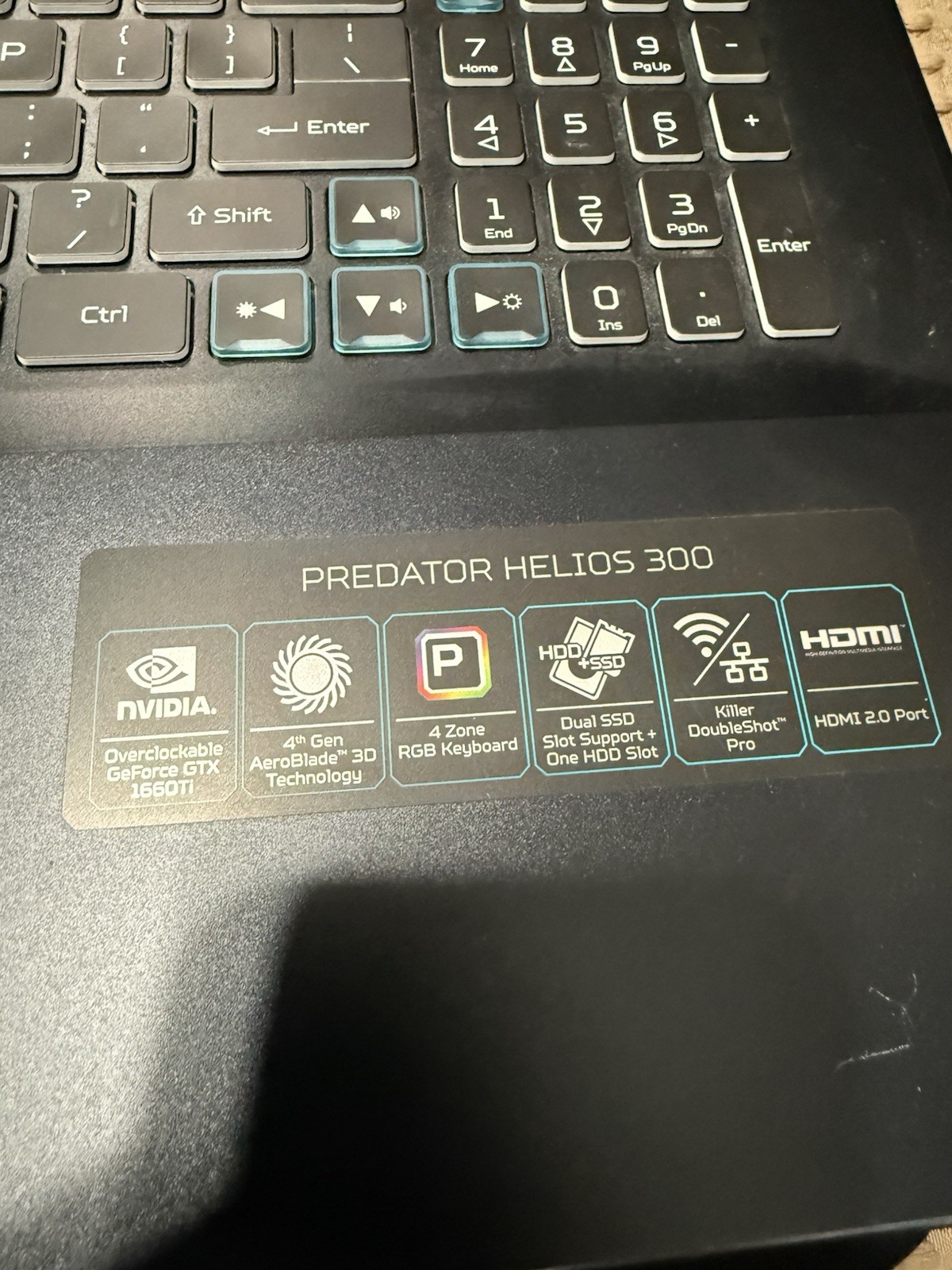 Acer Predator Helios 300 15.6″ i7 9th Gen GTX 1660 Ti 144hz