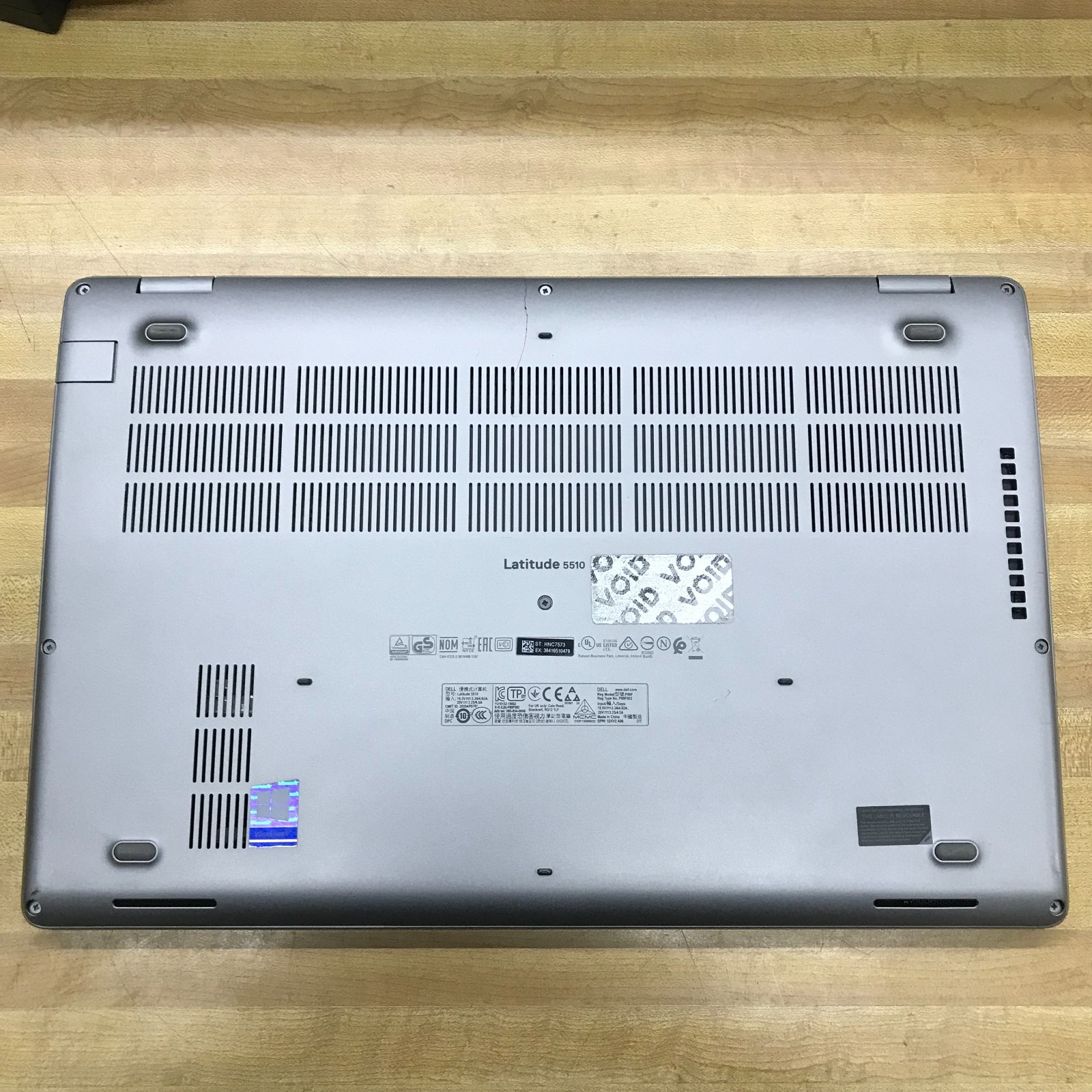 Dell Latitude 5510 15.6″ Laptop Core i5-10210U 16GB RAM No SSD (Boots to BIOS)