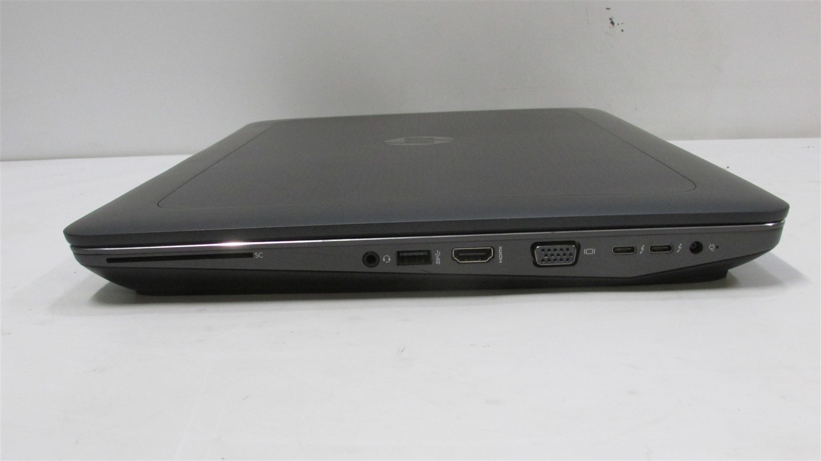 HP ZBook 17 G3 Xeon E3-1535M v5 2.9GHz 32GB RAM 512GB M.2 17″ Windows 10 Pro