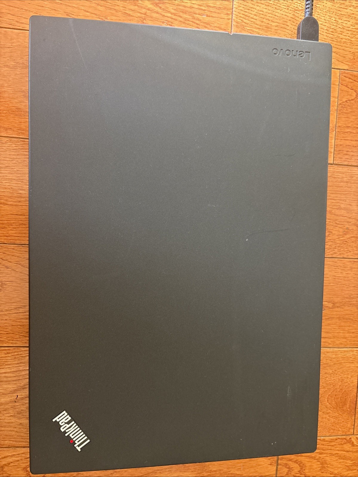Lenovo ThinkPad T460 14 Inch ( 256GB SSD, Intel Core i5 6th Gen., 2.40GHz, 8GB )