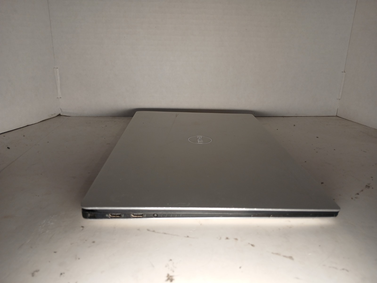 Dell XPS 13 9380 Laptop Core i5-8265U 1.60GHz 8GB RAM No SSD/OS! #97