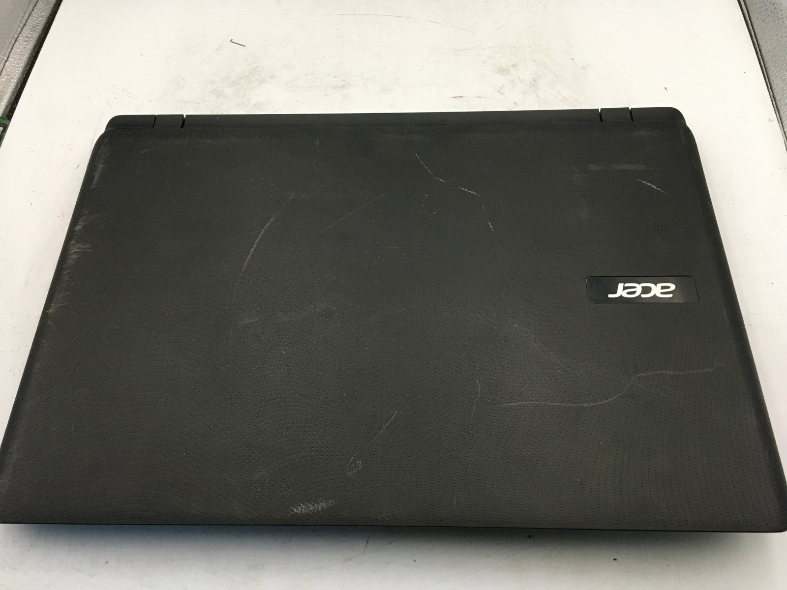 ACER ASPIRE ES1-732 – FOR PARTS/REPAIR – INTEL PENTIUM N4200 – NO RAM – READ -BB