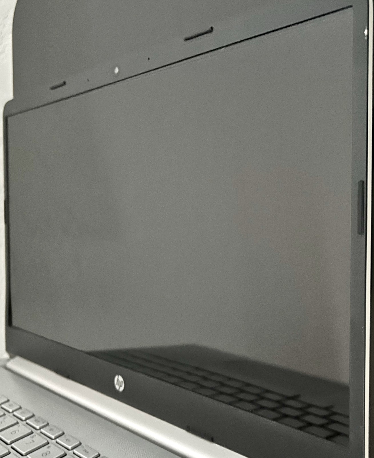 HP 14 inch LAPTOP / model: 14-dq1043cl, Intel i3 1.20, 8 GB, 256 GB SSD / NICE
