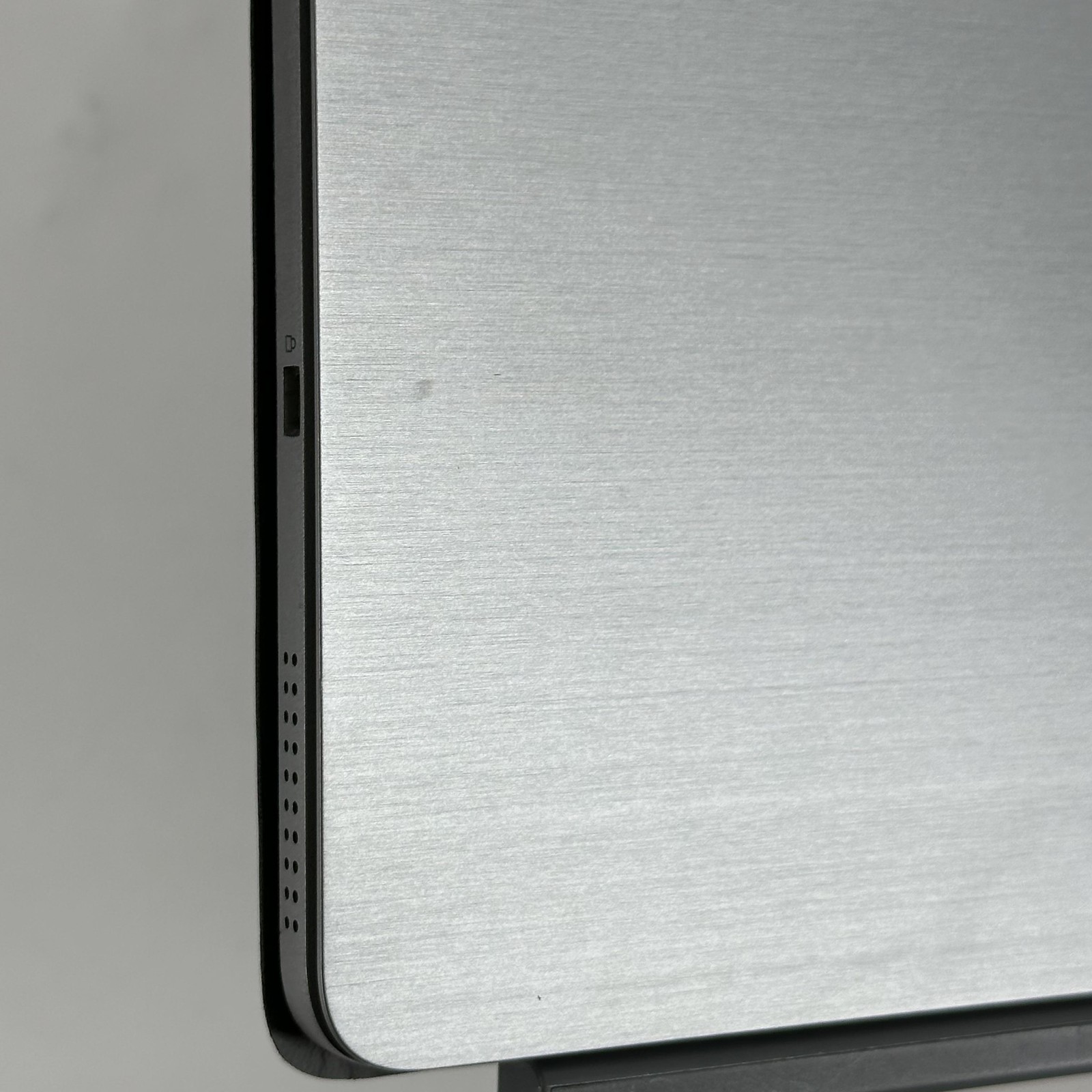 Dell Latitude 7210 (2-in-1) 12 FHD+ TOUCH i5-10310U 1.70GHz 8GB 256GB SSD Good