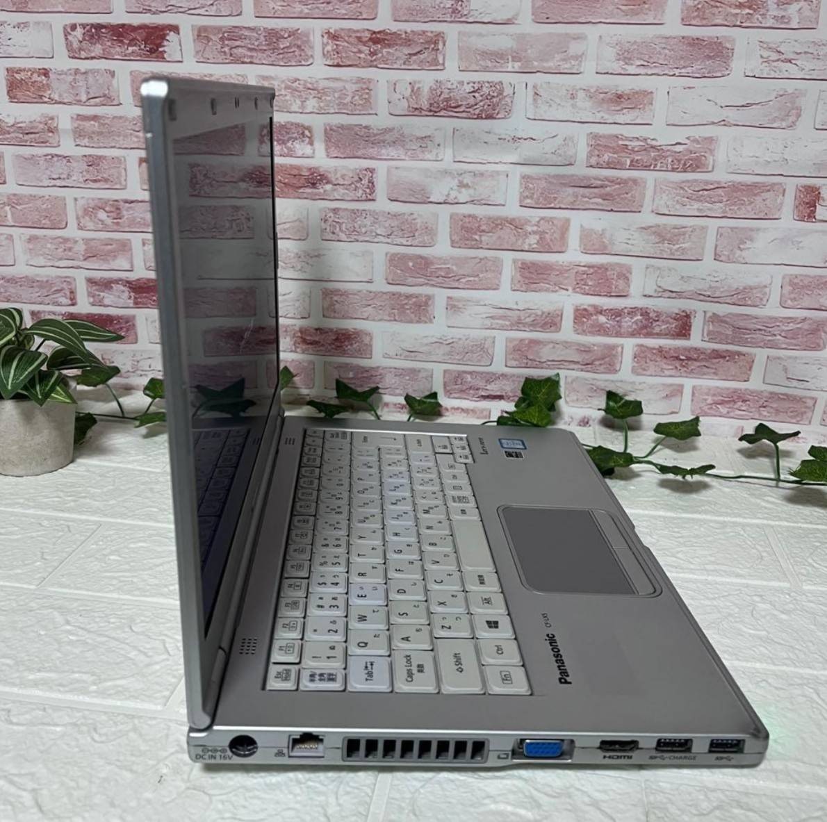 Panasonic Notebook CF-LX5 Core i5-6300U 2.4GHZ 8GB SSD 256GB Win 11 Used