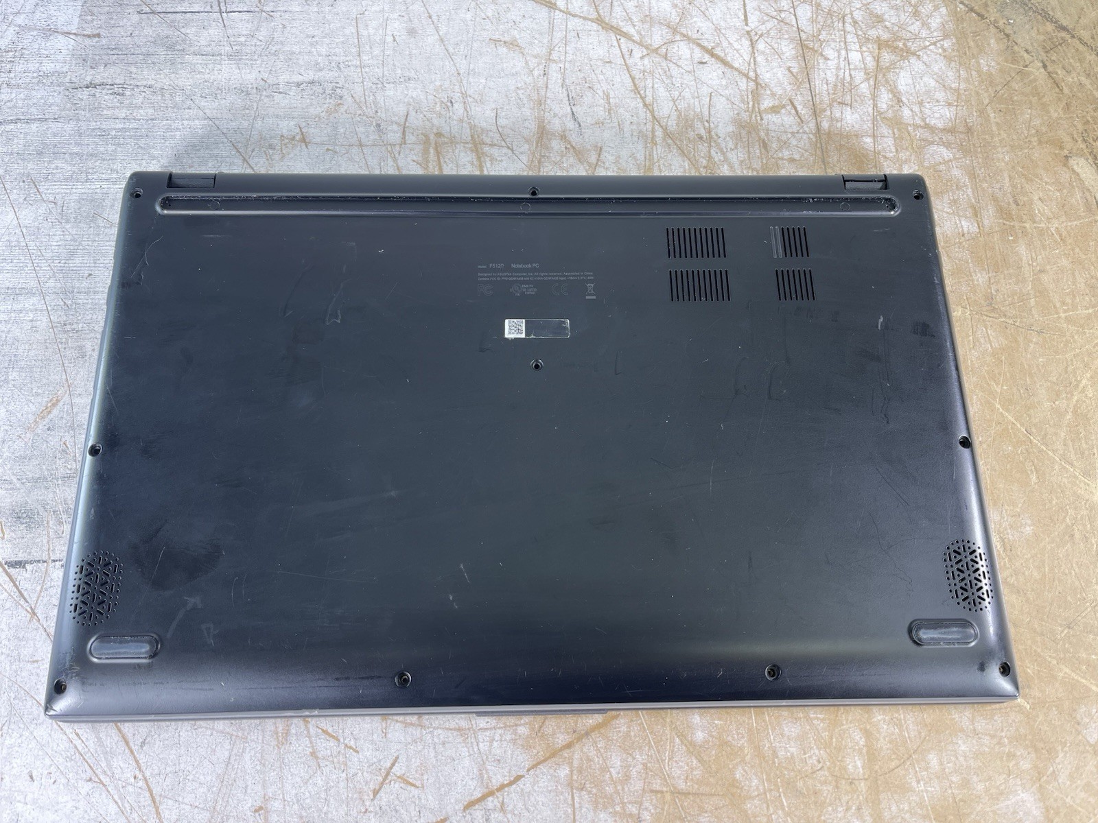 ASUS VIVOBOOK F512D RYZEN 3 3200U @ 2.60GHz, 16GB RAM, NO HDD/OS – (FOR PARTS)