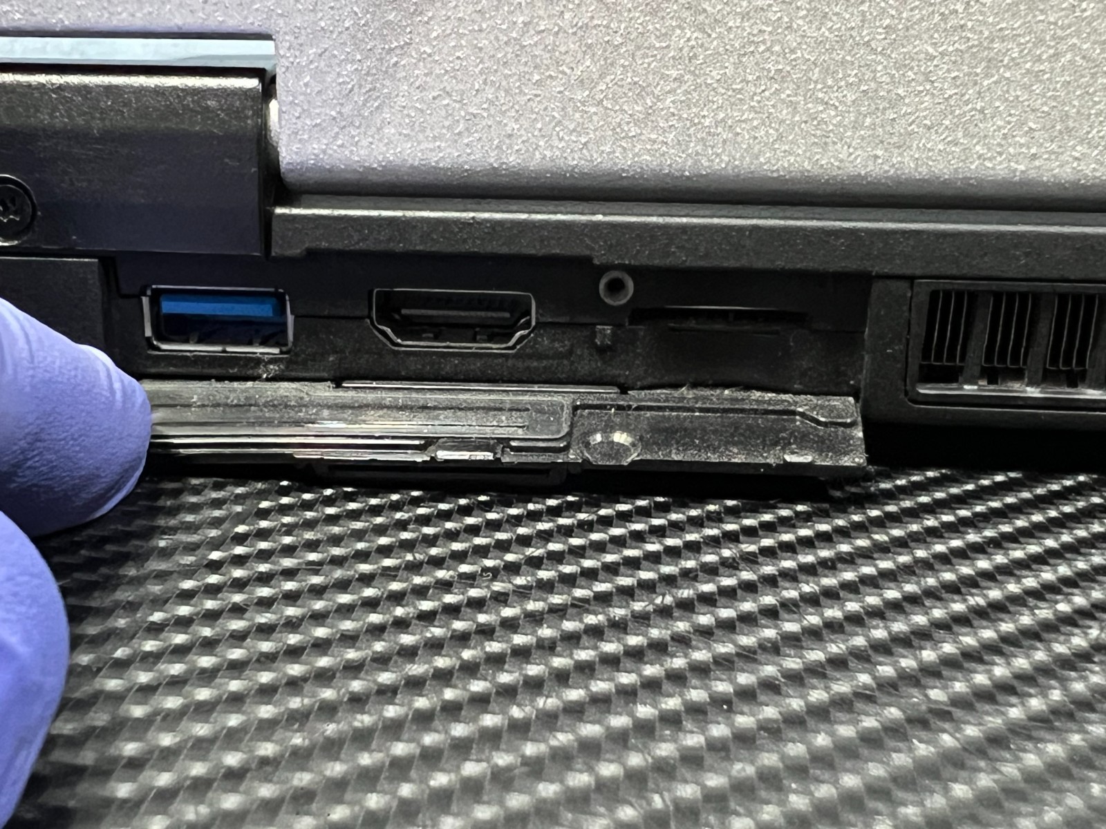 CF-54F9885KM, i5-6300U 2.40Ghz,8GB Mem,256GB SSD,Touchscreen,4G LTE,GPS, 3,650Hr