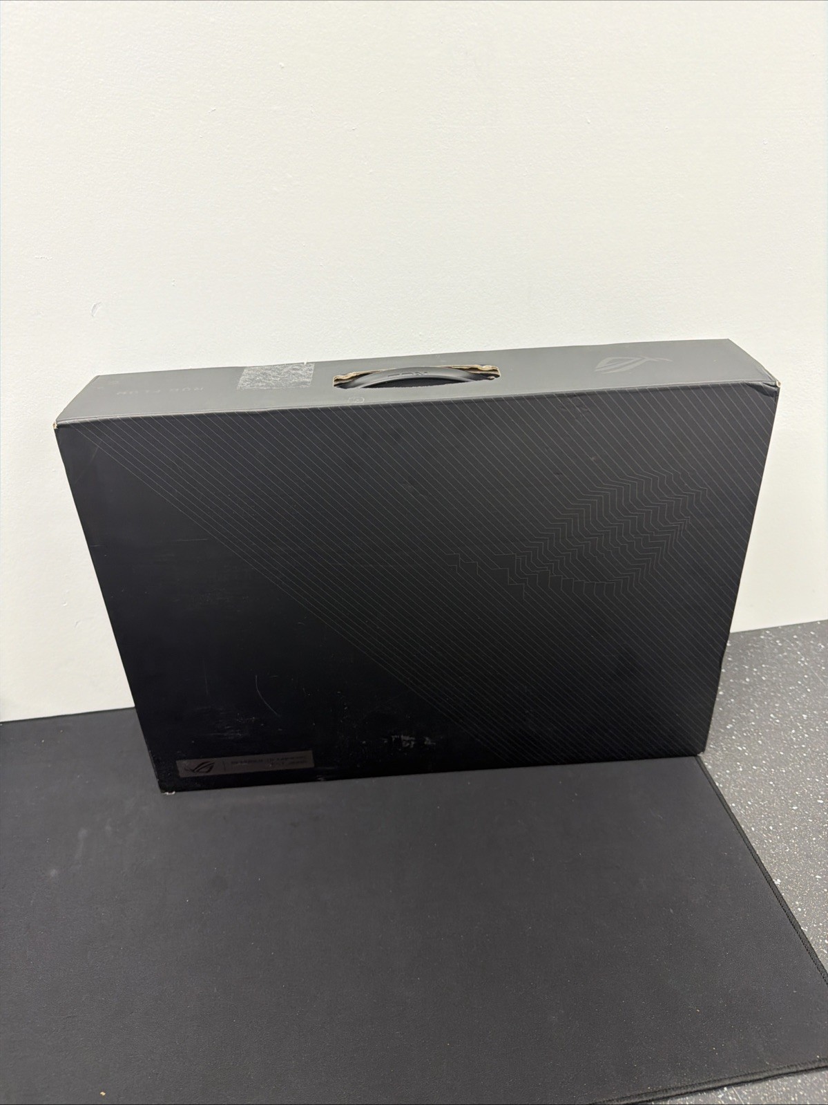 Asus ROG Flow X16 GV601R 16″ Ryzen 9 6900HS 2.8GHz 16GB RAM 1TB SSD RTX 3060