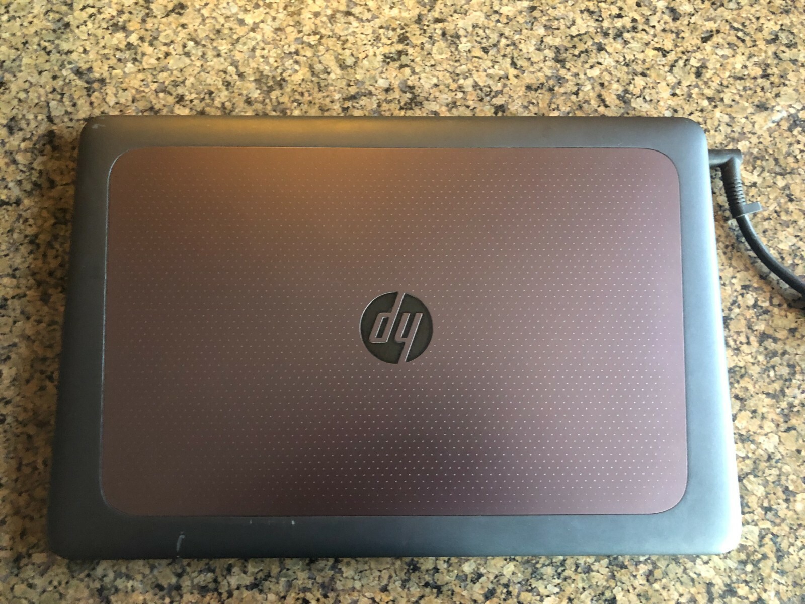Hp ZBook 15u G3 8GB RAM 500GB M2 SSD Windows 10 Pro Core i5-6200u