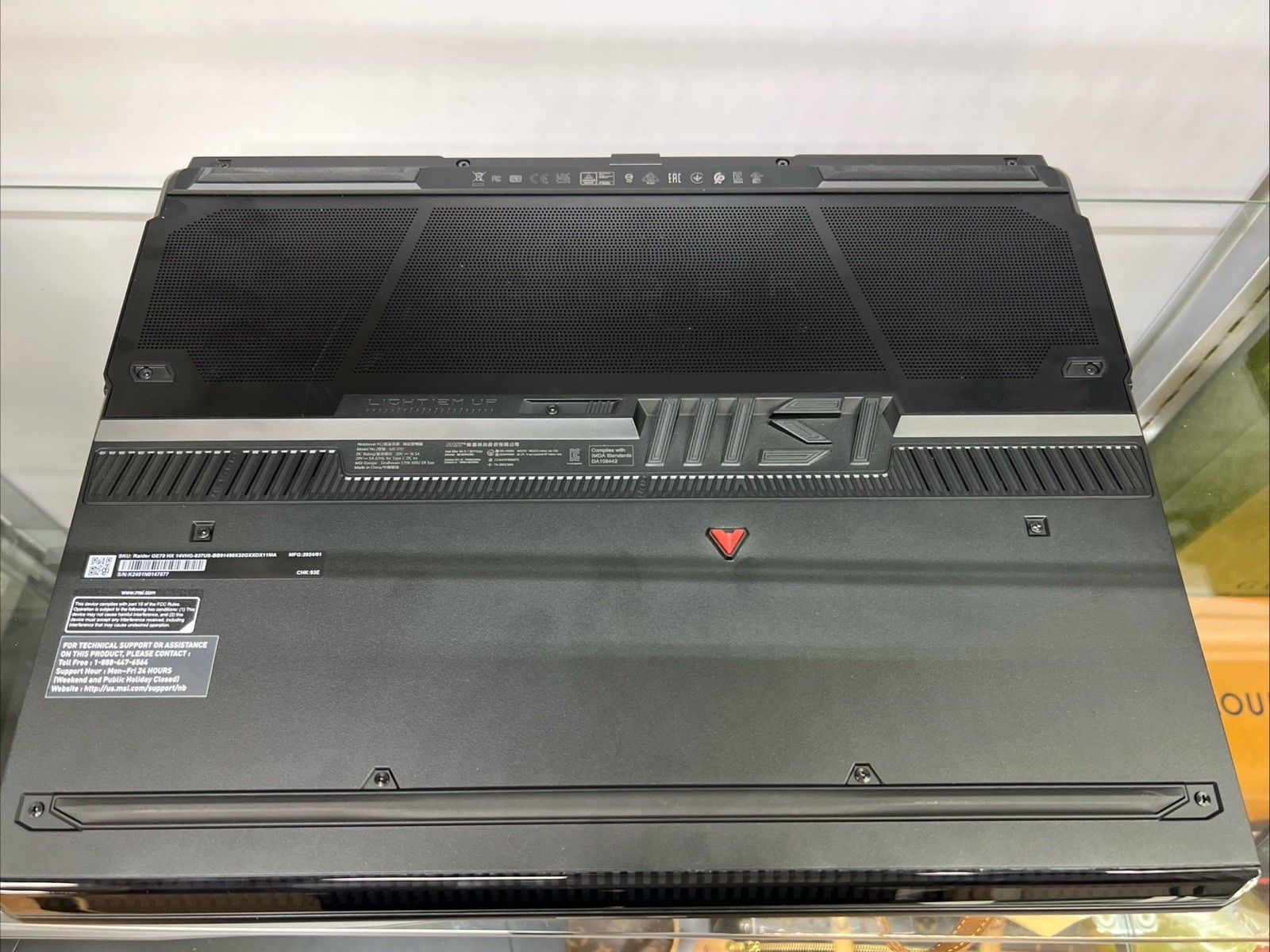 MSI Raider GE78HX Gaming Laptop – RTX 4080, i9-14900HX, 96GB RAM, 4TB SSD 240hz