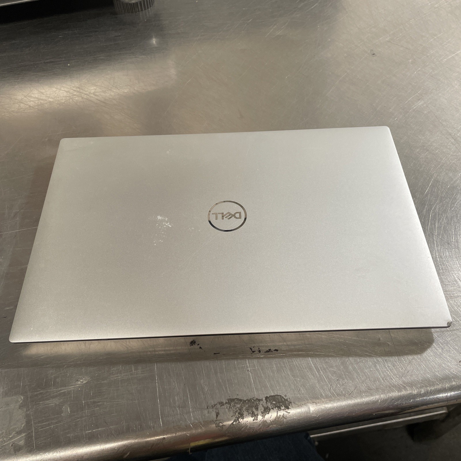Dell XPS 15 9510 Touch 512gb i7-11800H 2.3GHz 16GB RAM*chipped screen*