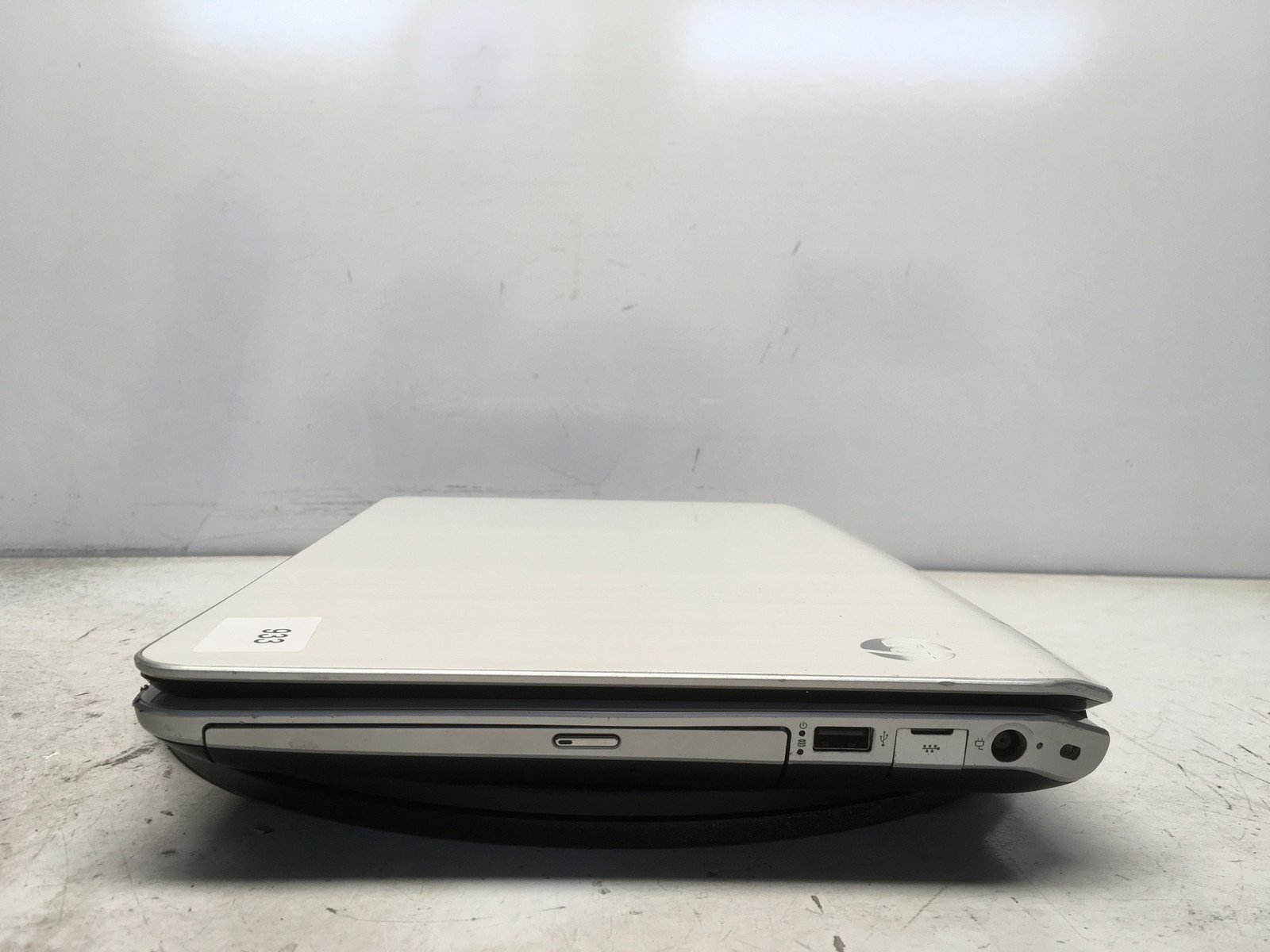HP Envy DV4-5213CL Intel i5-3210M 2.5GHz 4 GB NO HDD No Batt