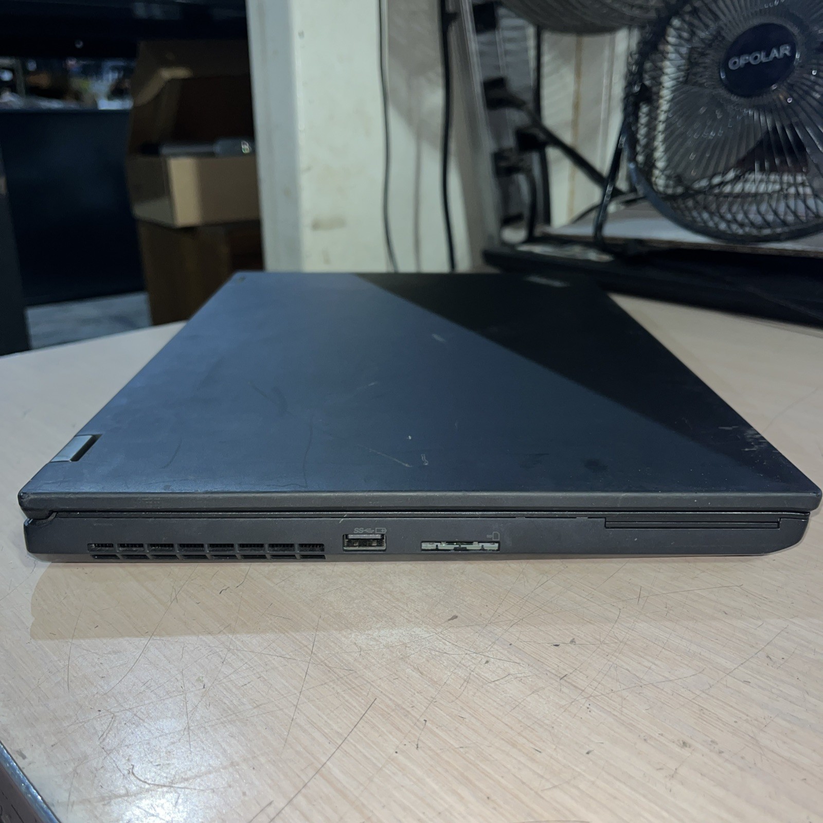 LENOVO THINKPAD P52 INTEL CORE I7-8850H 2.60GHZ 16GB RAM NO HD