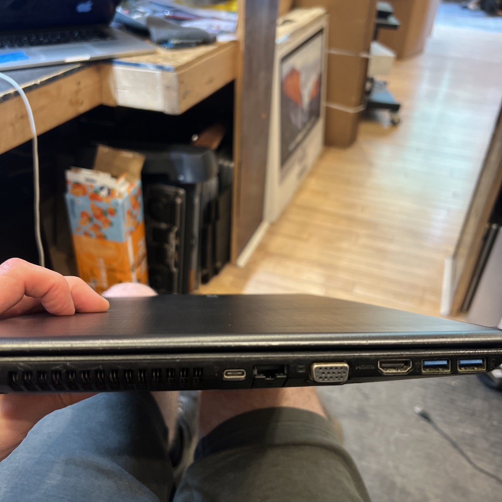 Acer Aspire E5-575G 128GB SSD, I5-7200U, 8GB, Nvidia GeForce 940MX 2GB