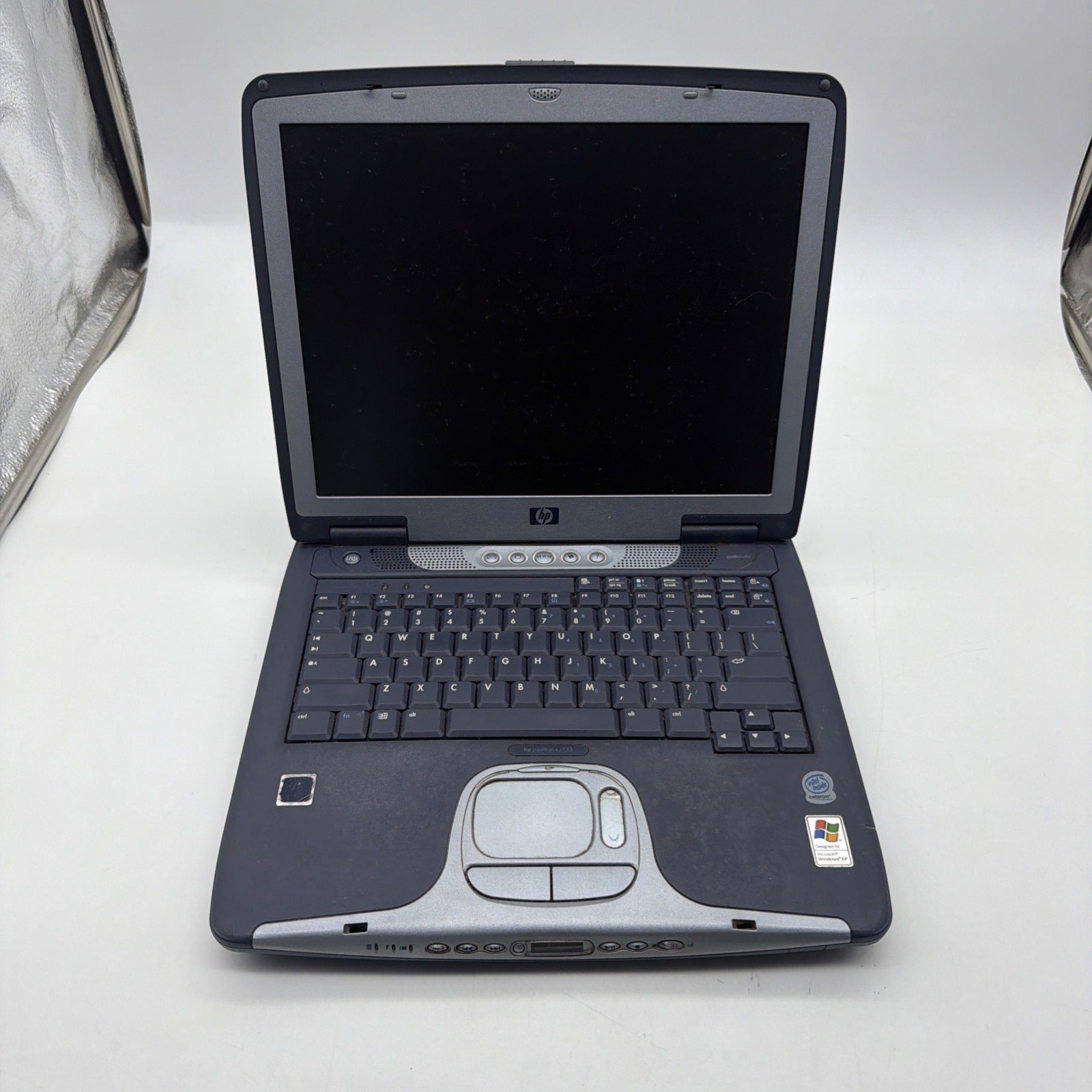 hp pavillion zt1175 laptop WINDOWS XP =PARTS, REPAIR ONLY=