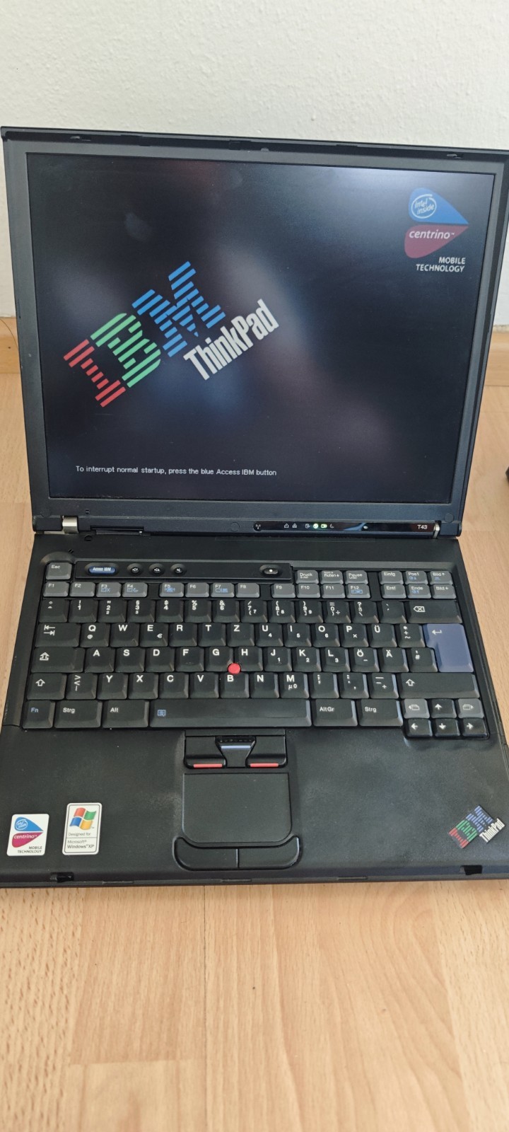 IBM ThinkPad T43 | Pentium M 1.86GHz | 1GB RAM | 40GB HDD | Win XP | Docking