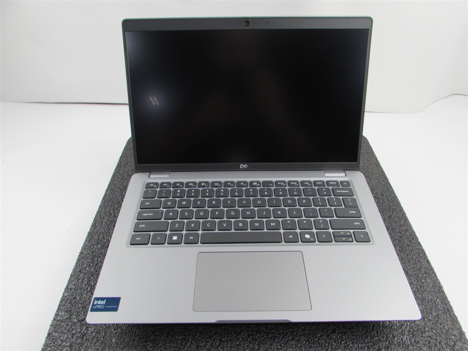 DELL LATITUDE 5450 1920X1080 FHD CORE ULTRA 5 135U 512GB SSD NO RAM NO O.S