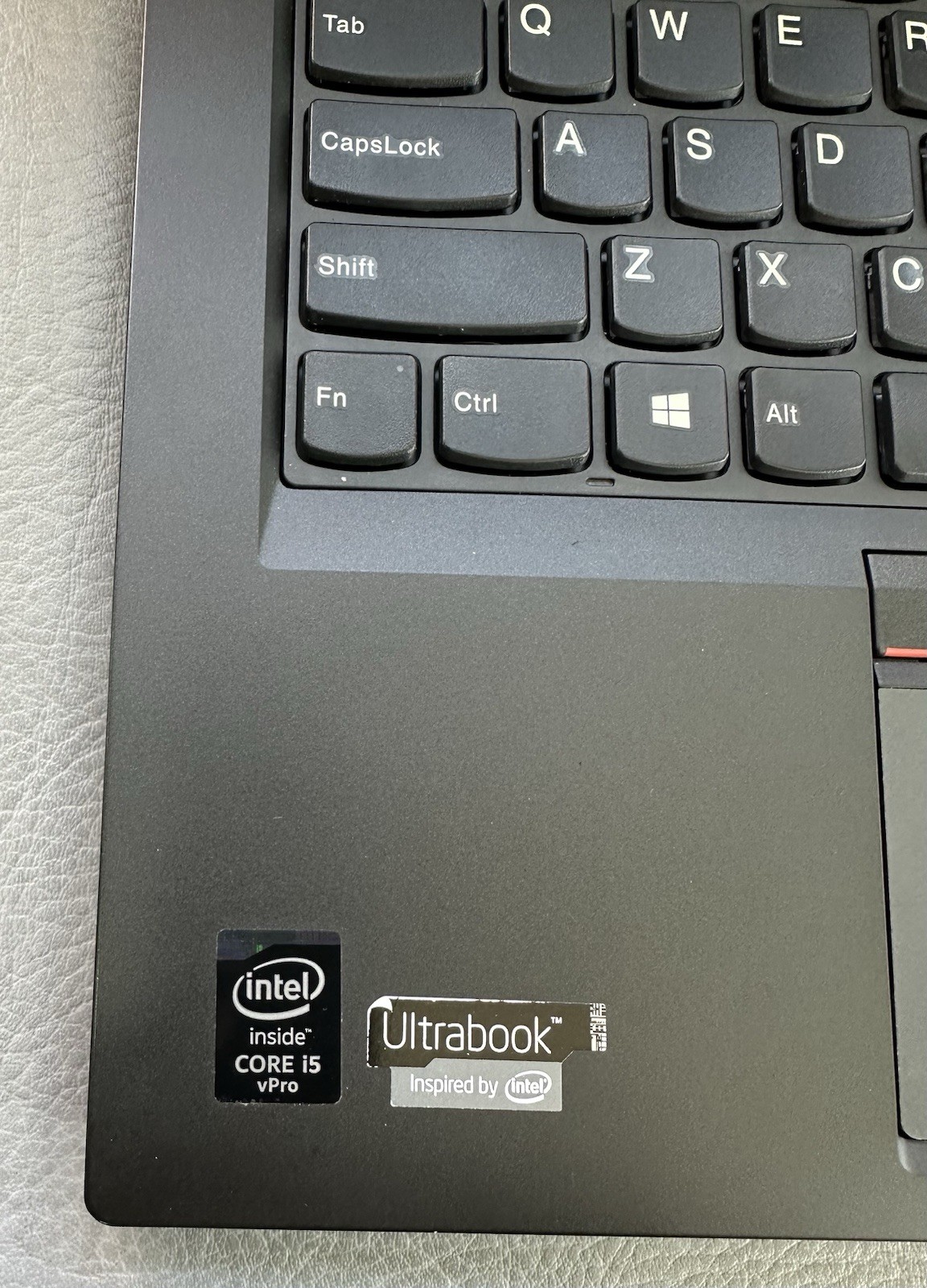 Lenovo T450S 14” I5-5300U@2.30GHz 12GB RAM 250GB SSD Windows 10 Pro, 2 Batteries