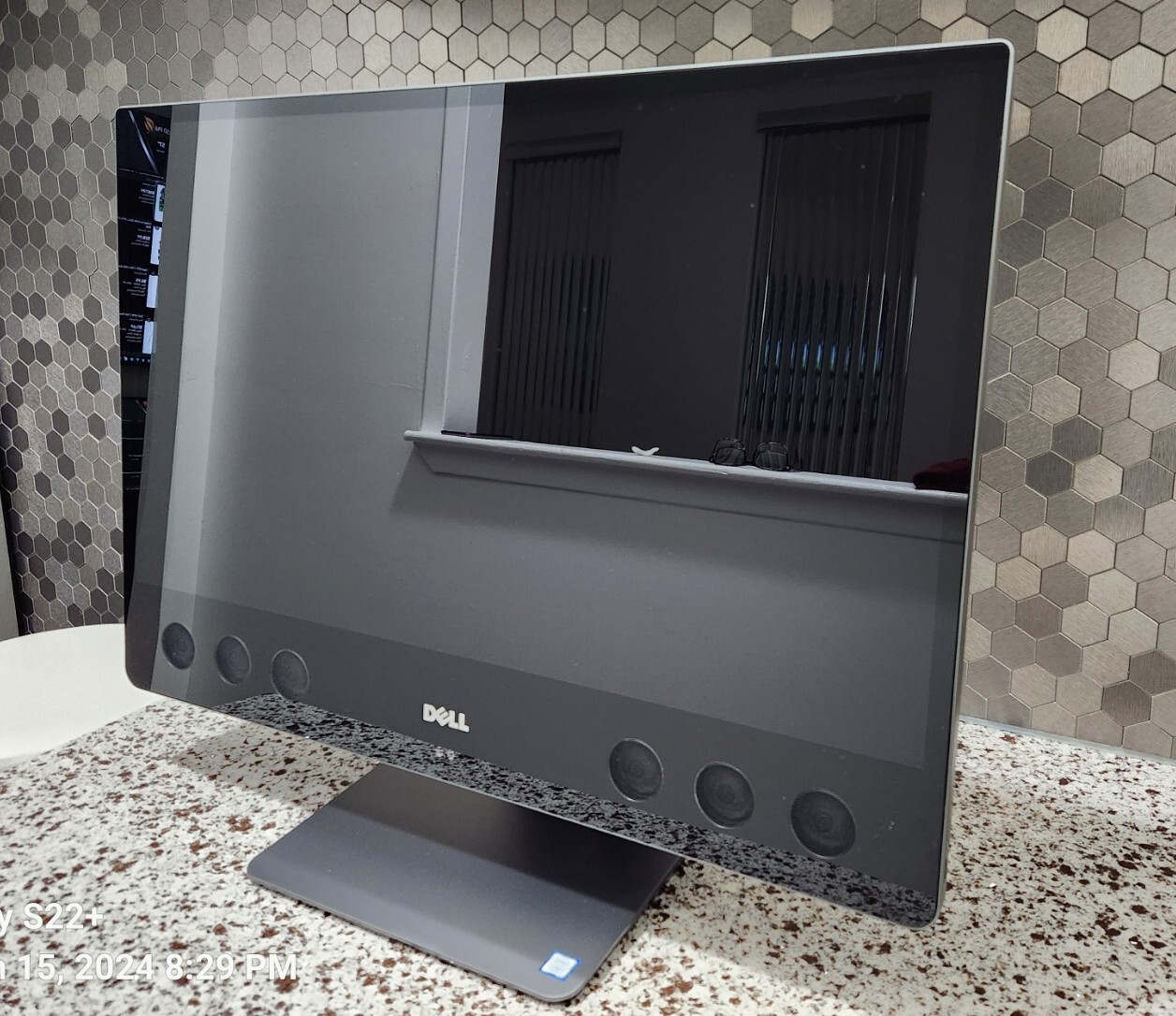 Dell XPS 7760 27″ 4K Display 2TB SATA Hard Drive, 16GB DDRM, Read Description!