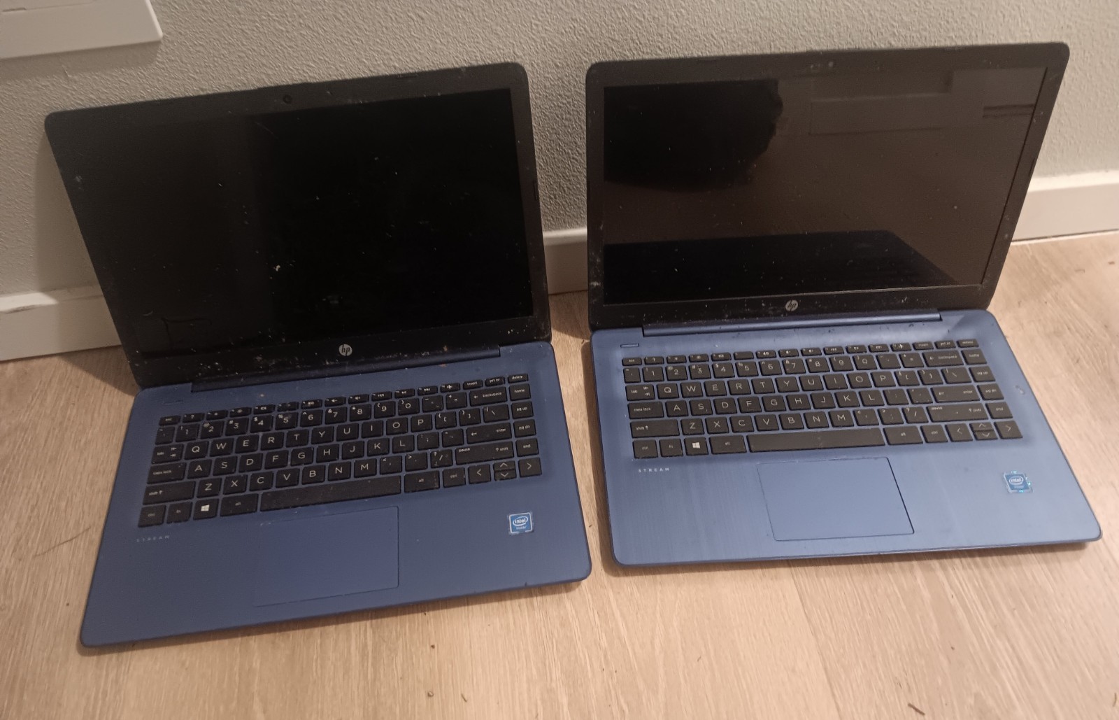 HP ‎14-CB171WM Stream Laptop 14″ Parts or Repair – QTY 2