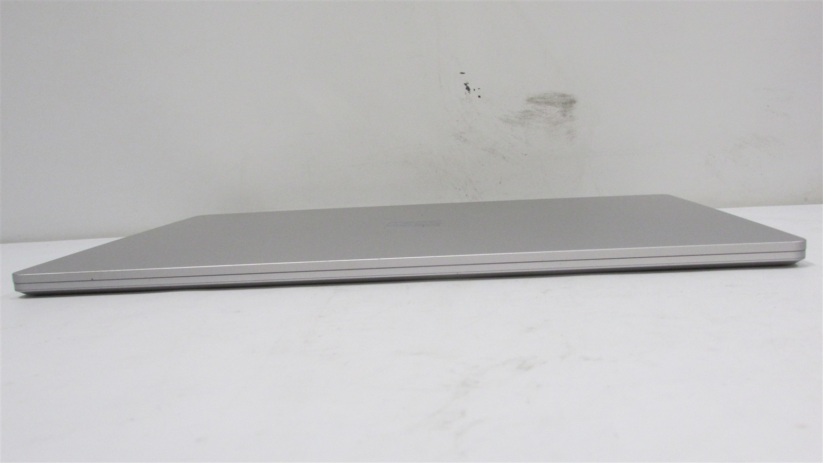 Microsoft Surface Laptop 4 1979 i7-1185G7 3.0GHz 16GB RAM 256GB 15″ W11Pro DENT