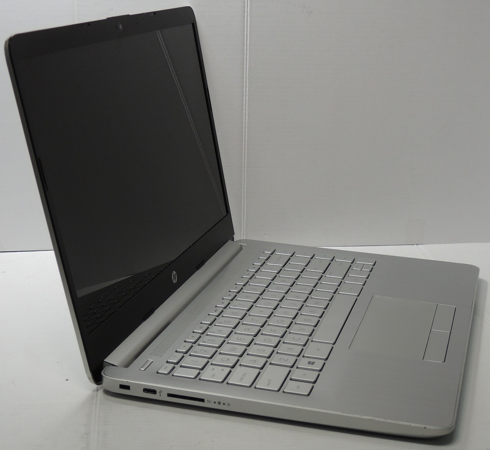 HP Laptop 14-dk1025wm (DEAD, NO POWER, LIQUID DAMAGE, PARTS ONLY, NON-FUCTIONAL)