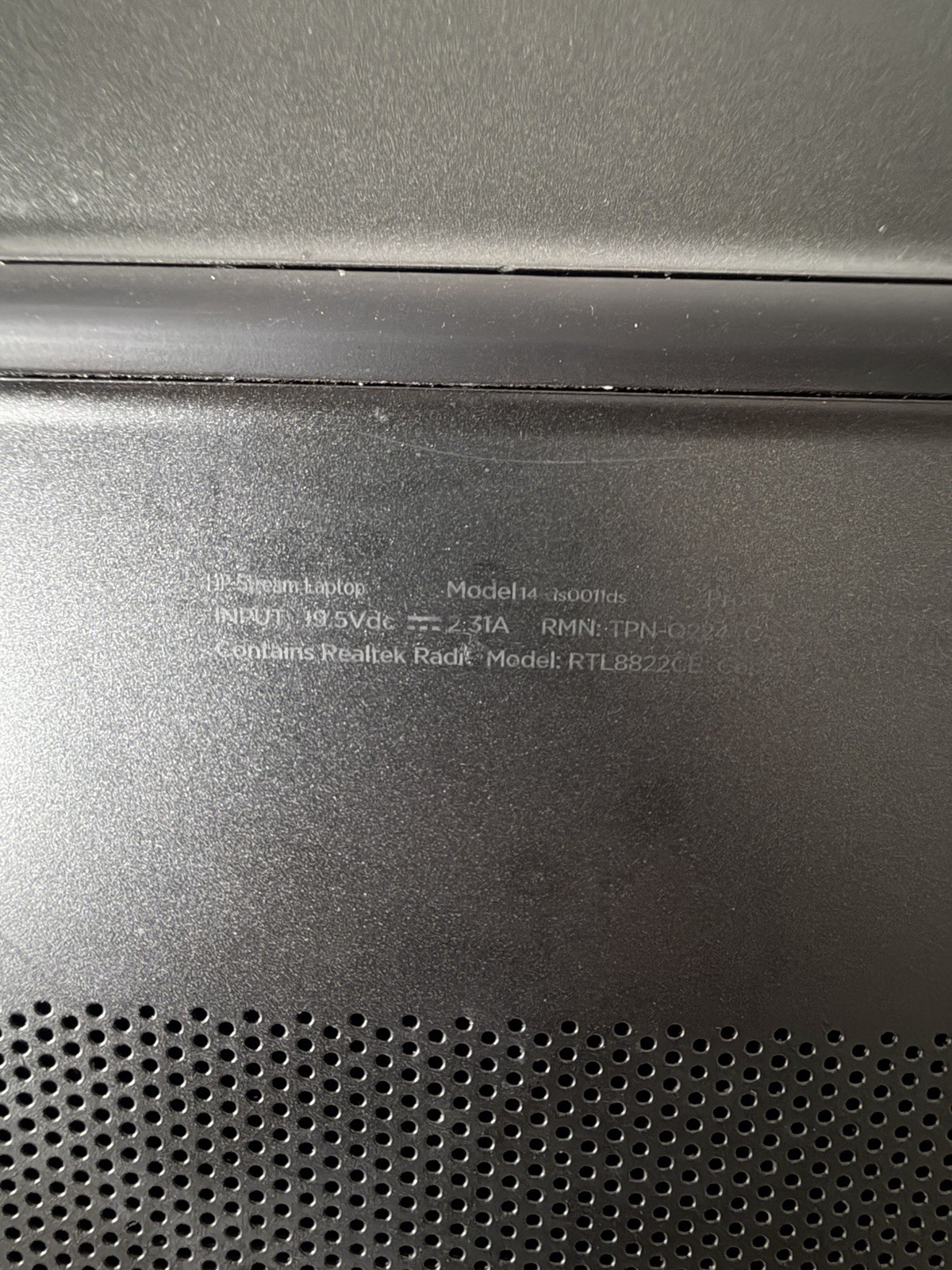 HP Stream 14-ds0010ds 14” Laptop AMD A6 4GB 64GB eMMC Windows 10 Tested