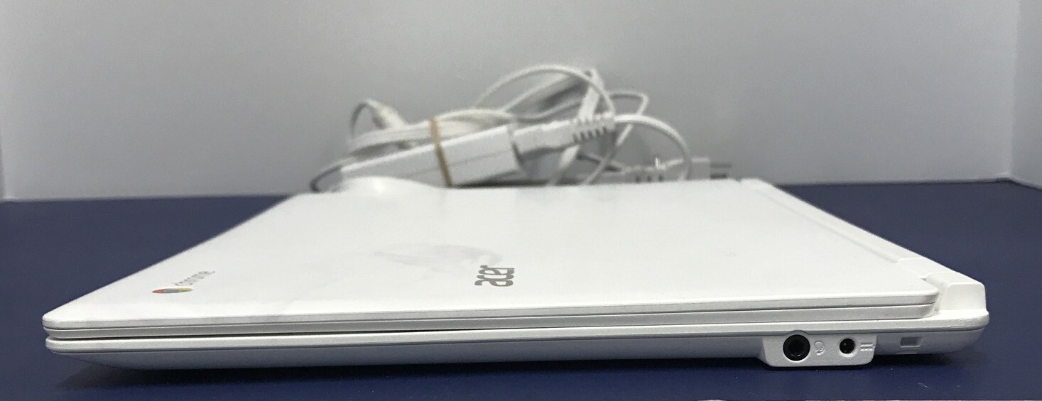 *WIPED*ACER CHROMEBOOK 13 4GBRAM 32GBSSD W/ POWER CABLE WHITE – READ DESCRIPTION