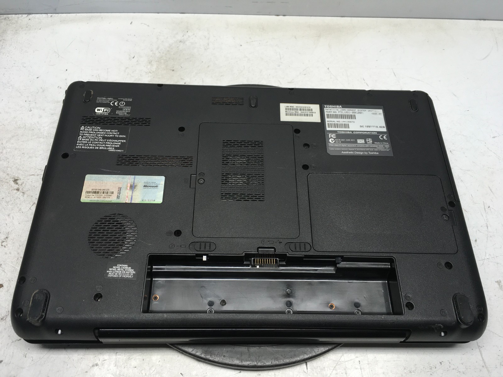 Toshiba Satellite L505-GS5037 Intel i3-330M 2.13GHz 4 GB NO HDD BIOS Locked