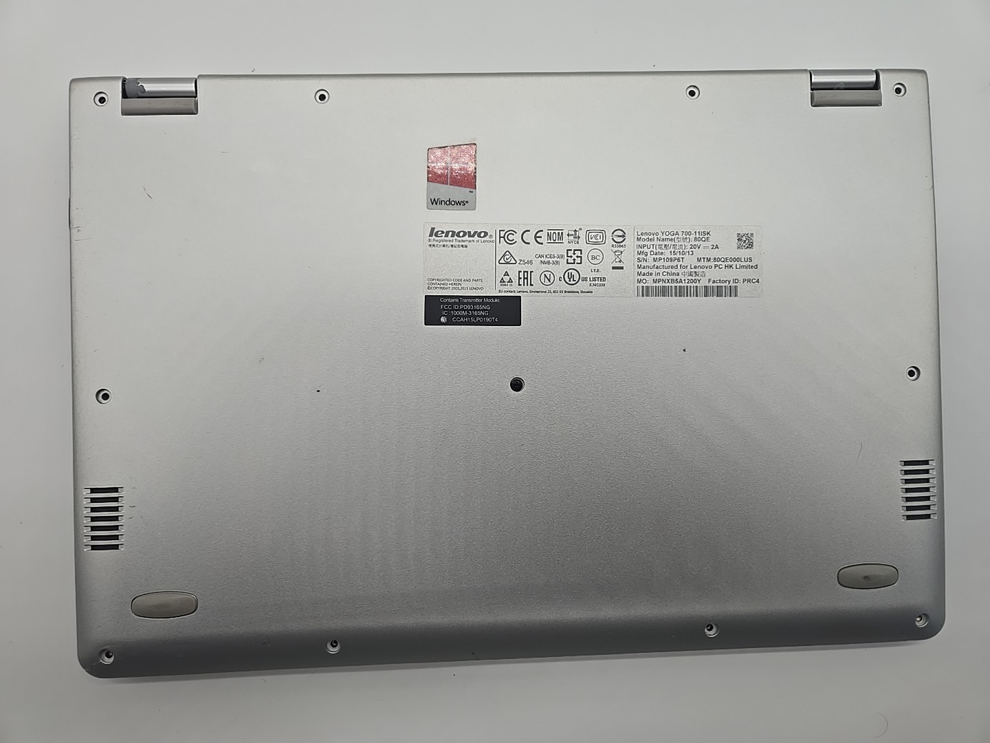 Lenovo YOGA 700-11ISK TOUCH 2-IN-1 ** Broken Screen / For Parts