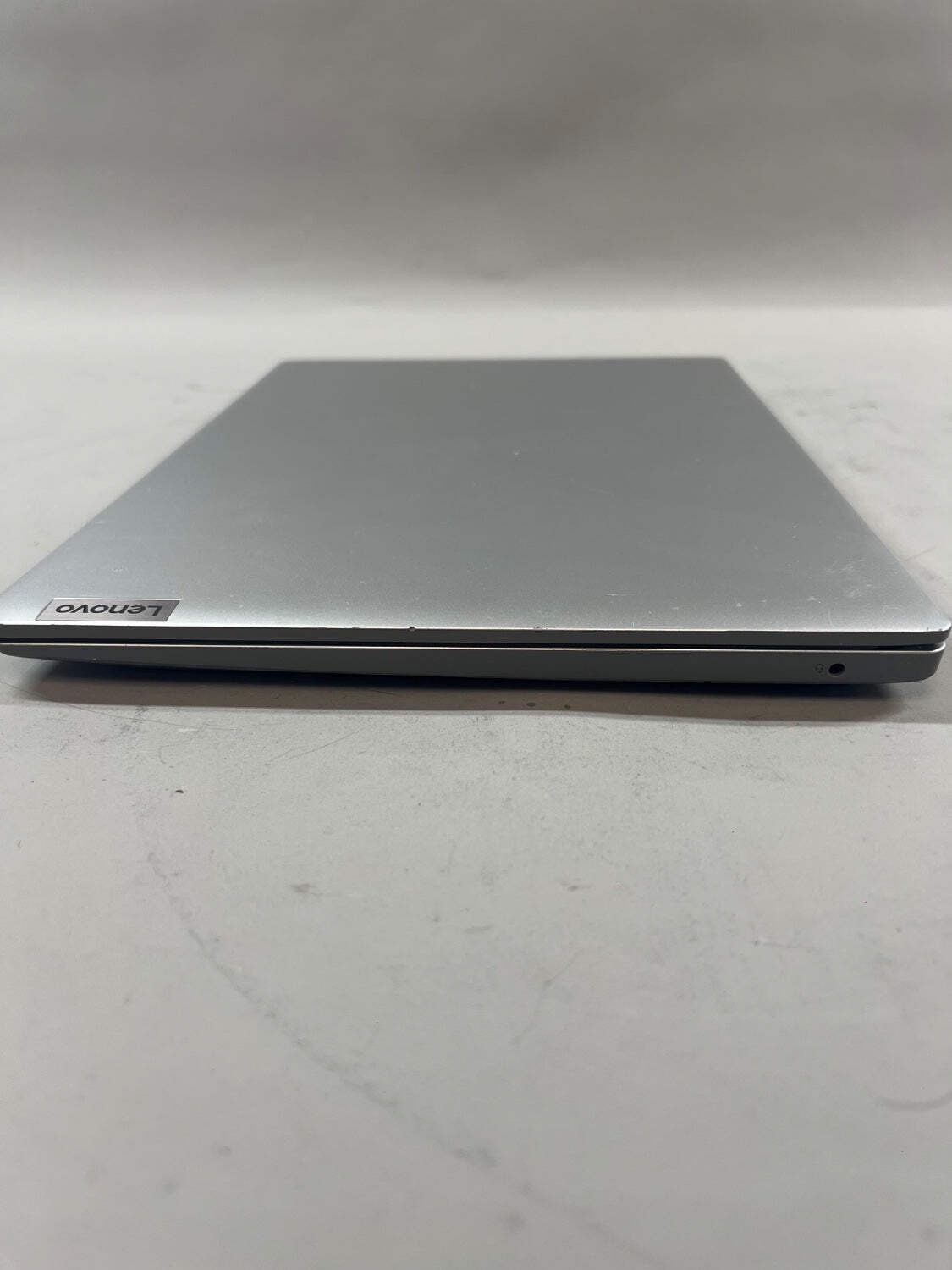 Lenovo ideapad slim 1 14AST-05 14″ A6-9220e 1.6GHz 4GB RAM 64GB SSD