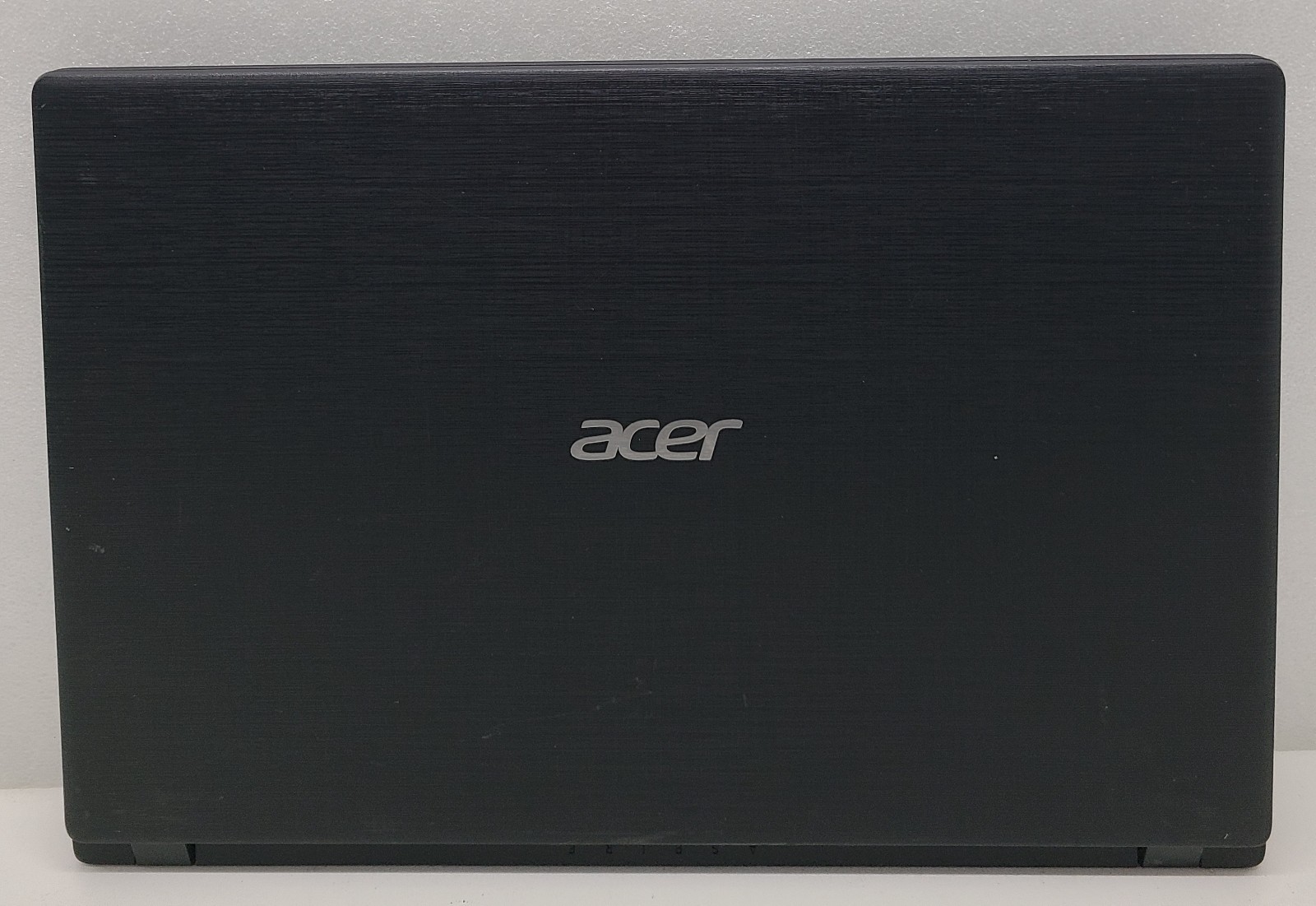 ACER Aspire 3 A315-51-31GK Laptop Intel i3-7100U 8GB Ram NO HD/OS/POWER (FL)