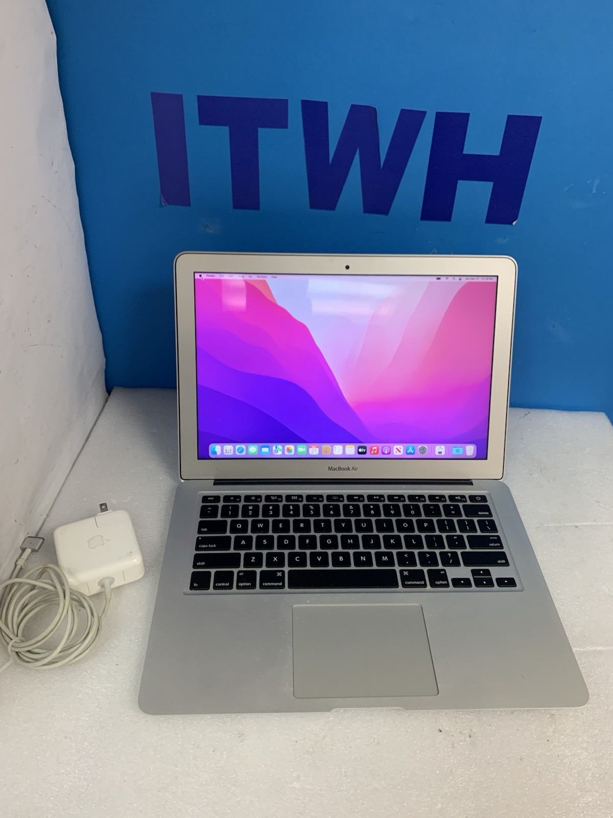 🔥 Nice ~ 2015 Apple MacBook Air 13” Core i5 4GB 128GB MacOS Monterey