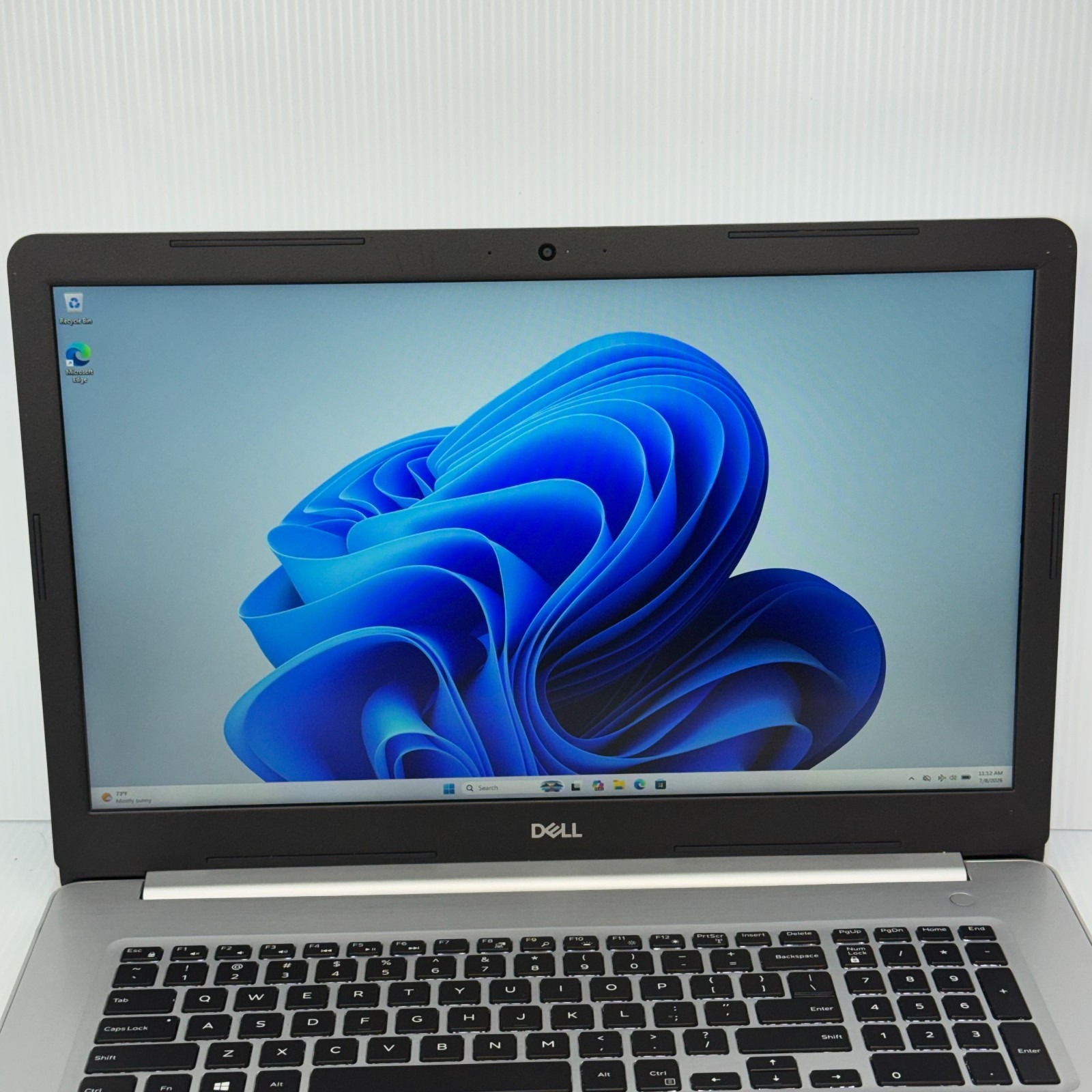 Dell Inspiron 5770 i5-8250U 17.3″ Windows 11 Pro Laptop 128GB SSD 16GB **WEAR**