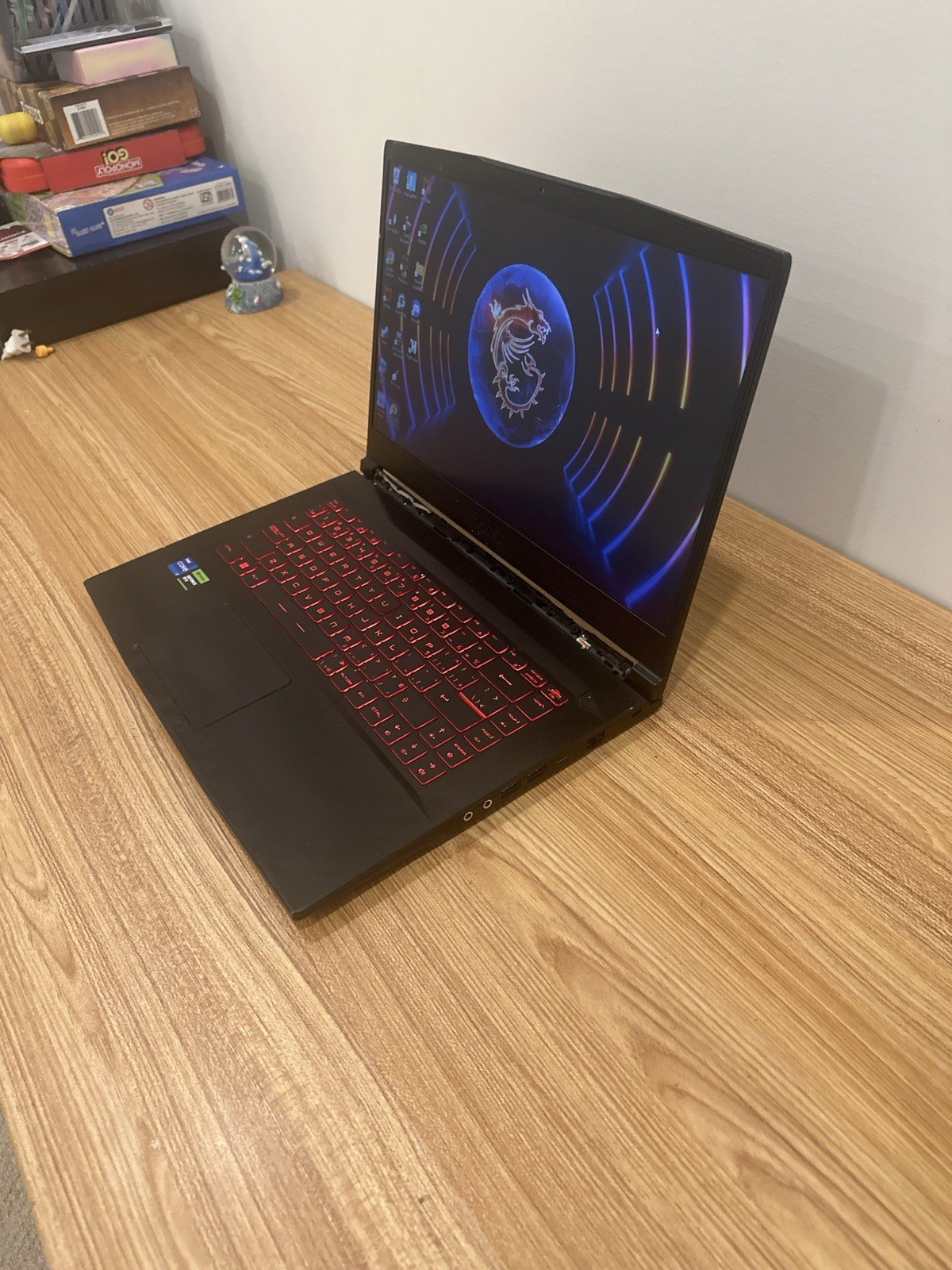 Black Led- Rtx 3050- Intel I7 12th Gen- 32gb Ram- 6gb VRAM- 1tb SSD-
