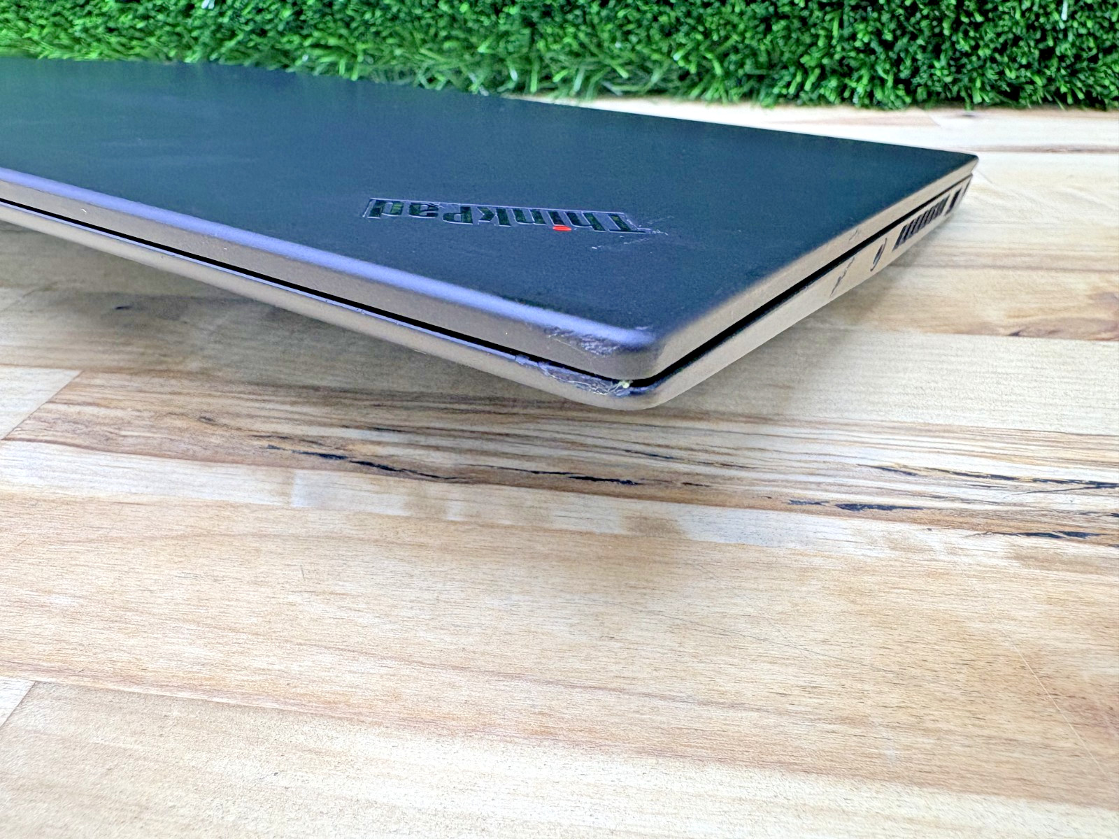 Lenovo ThinkPad X1 Carbon Gen 6 Intel i7-8th Gen 16GB RAM 256GB SSD Win 11 Pro*