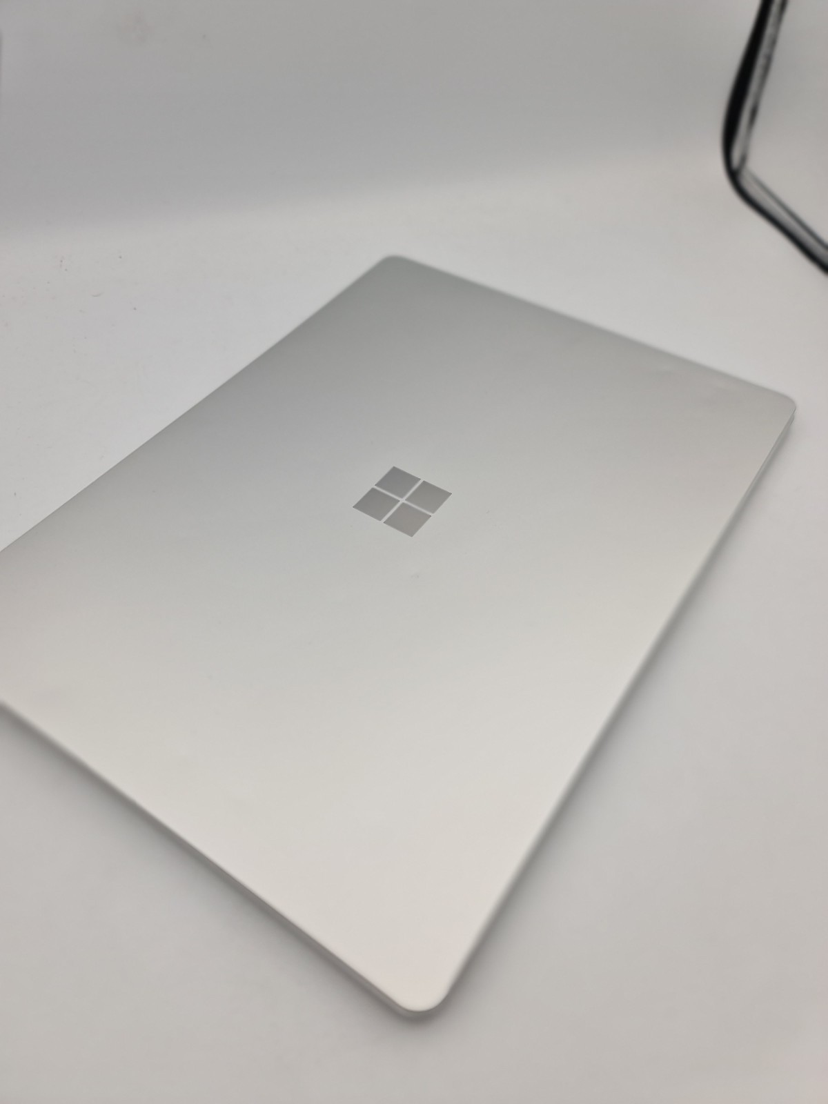 Microsoft Surface Laptop Go – 12.4” i5 10th Gen/8GB RAM/128GB (READ DESC) – 47C