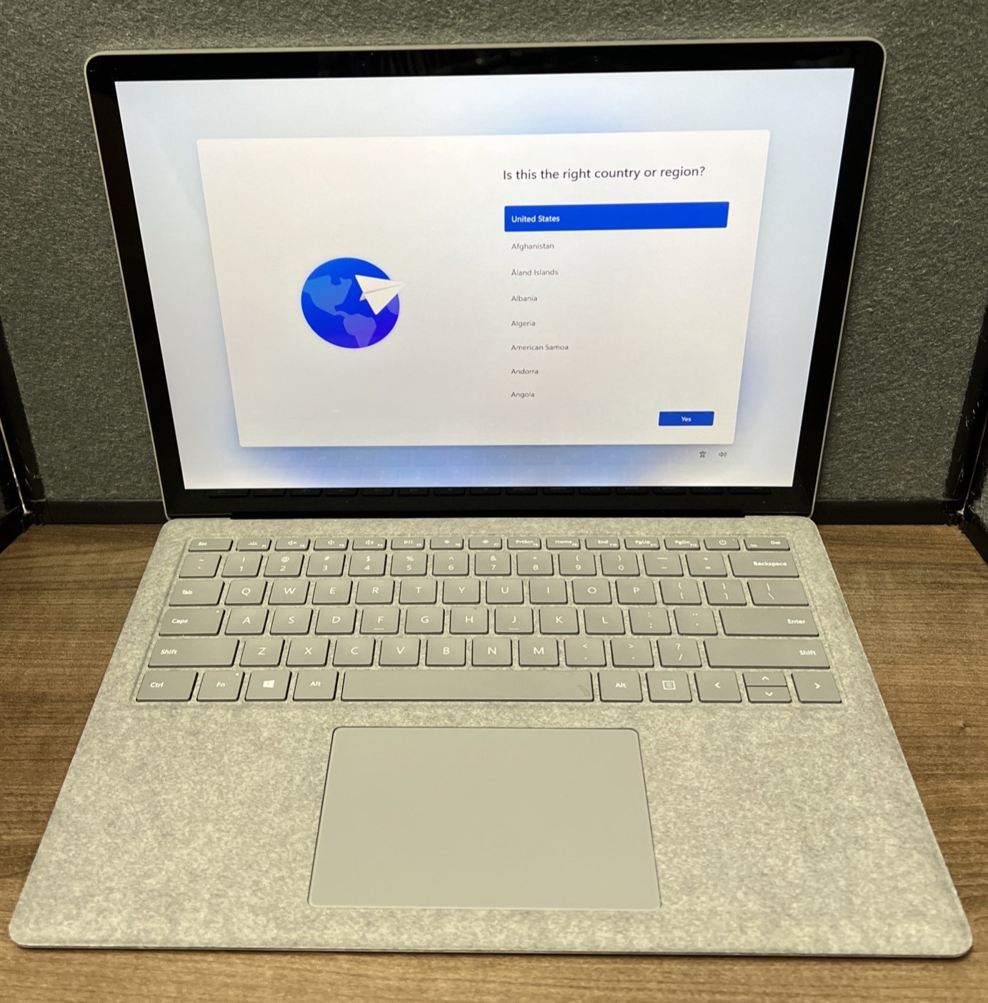 Microsoft Surface Laptop 3 i5-1035G7 8GB RAM 128GB NVMe