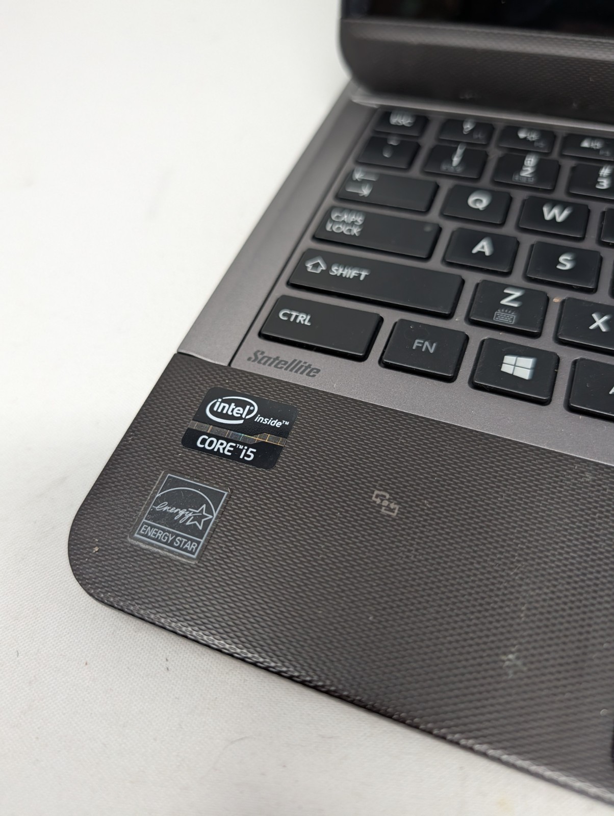 Toshiba Satellite U920t 2in1 Convertible 12.5″ i5 1.7GHz No HDD Boots To Bios