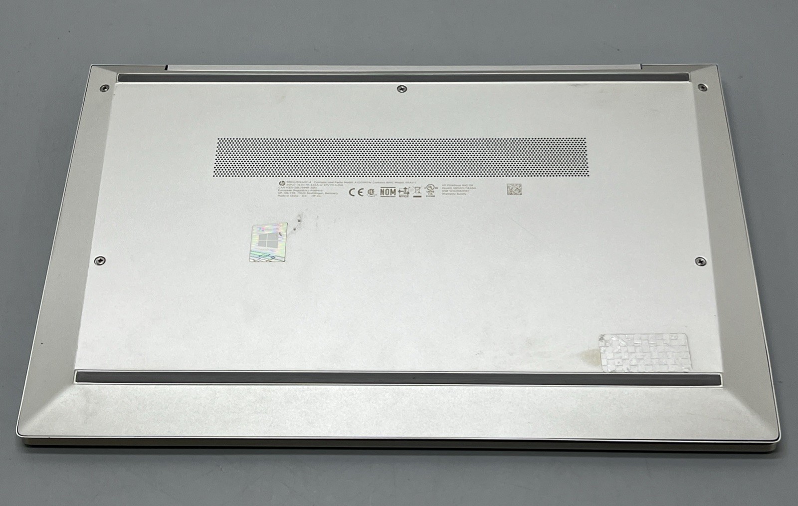 HP EliteBook 840 G8 14″ Intel Core i5-1145G7 2.60GHz 16GB RAM 256GB SSD