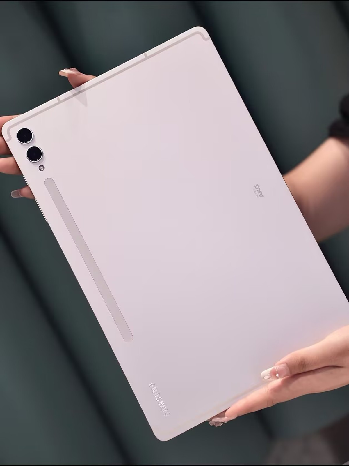 Samsung Galaxy Tab S9+ 12.4″ 13MP Snapdragon 8 Gen 2 10090mAh WIFI Android