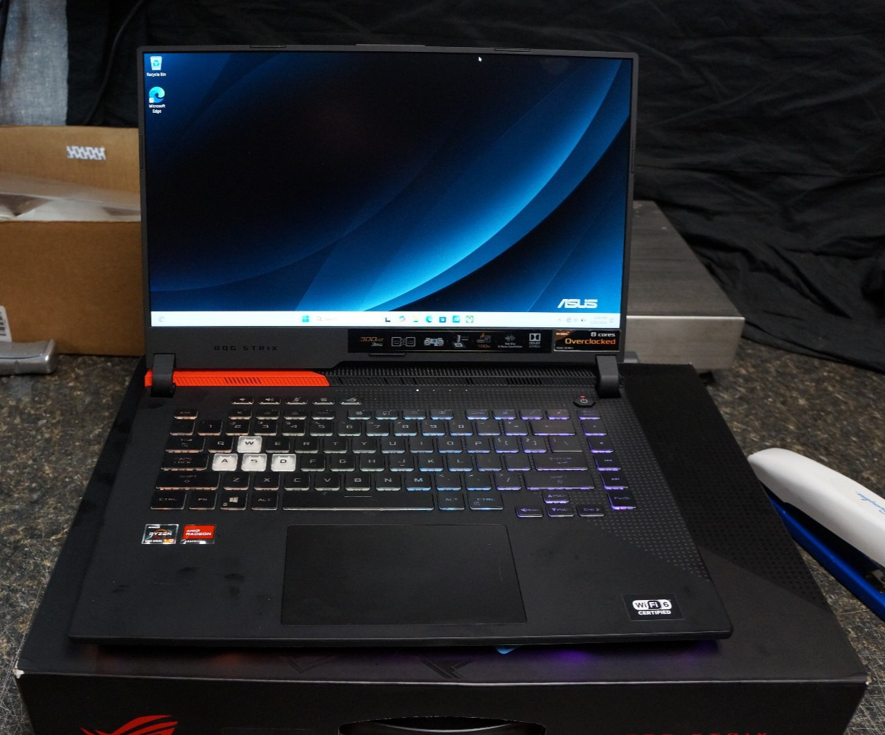 ASUS ROG Strix ADVANTAGE ED. G513QY 5900HX 16 GB RAM, 512 GB SSD – (5RIE26CB)