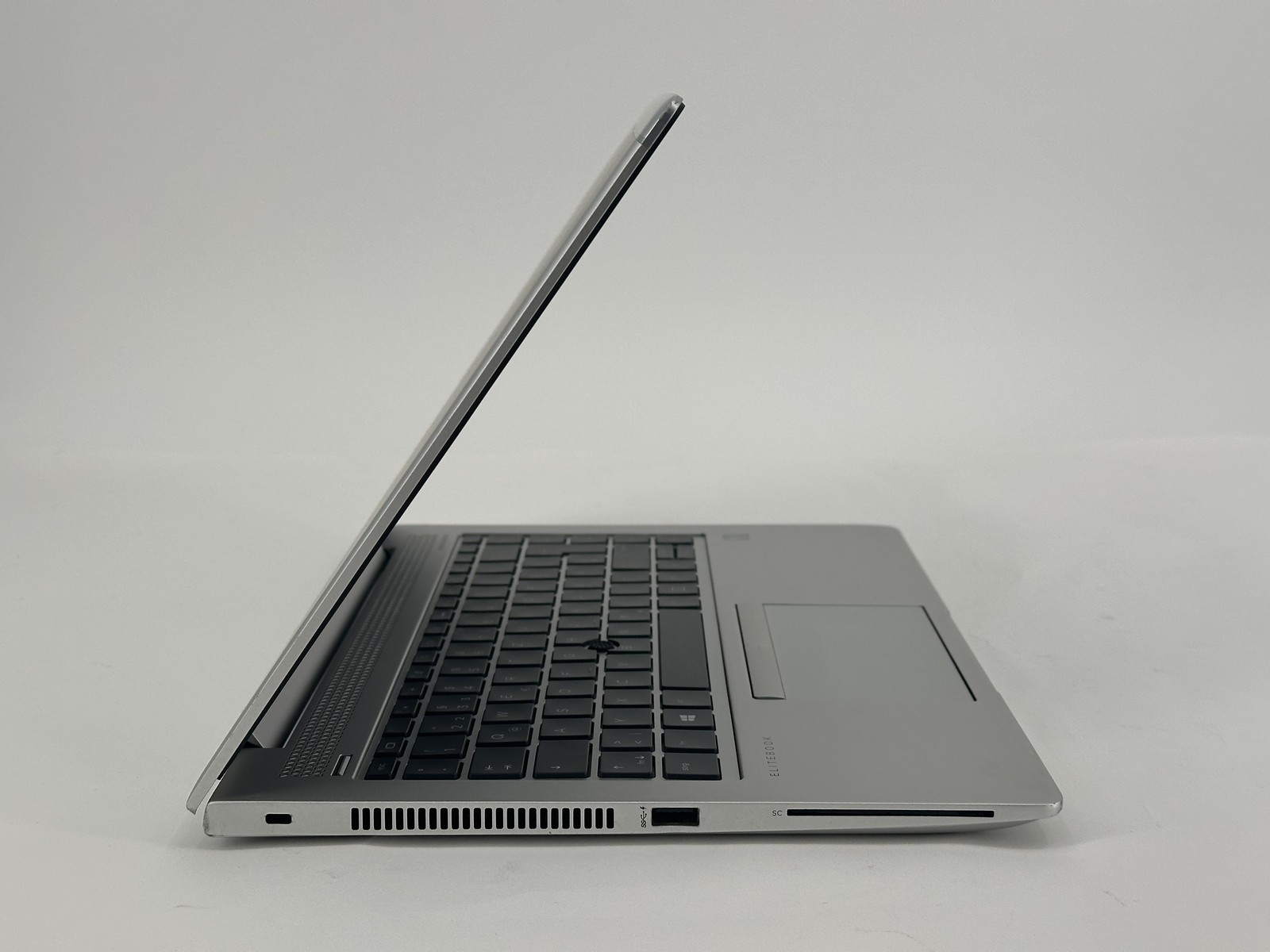 HP EliteBook mt45 14″ FHD Ryzen 3 PRO 3300U 8GB DDR4 128GB SSD Win11 P Used