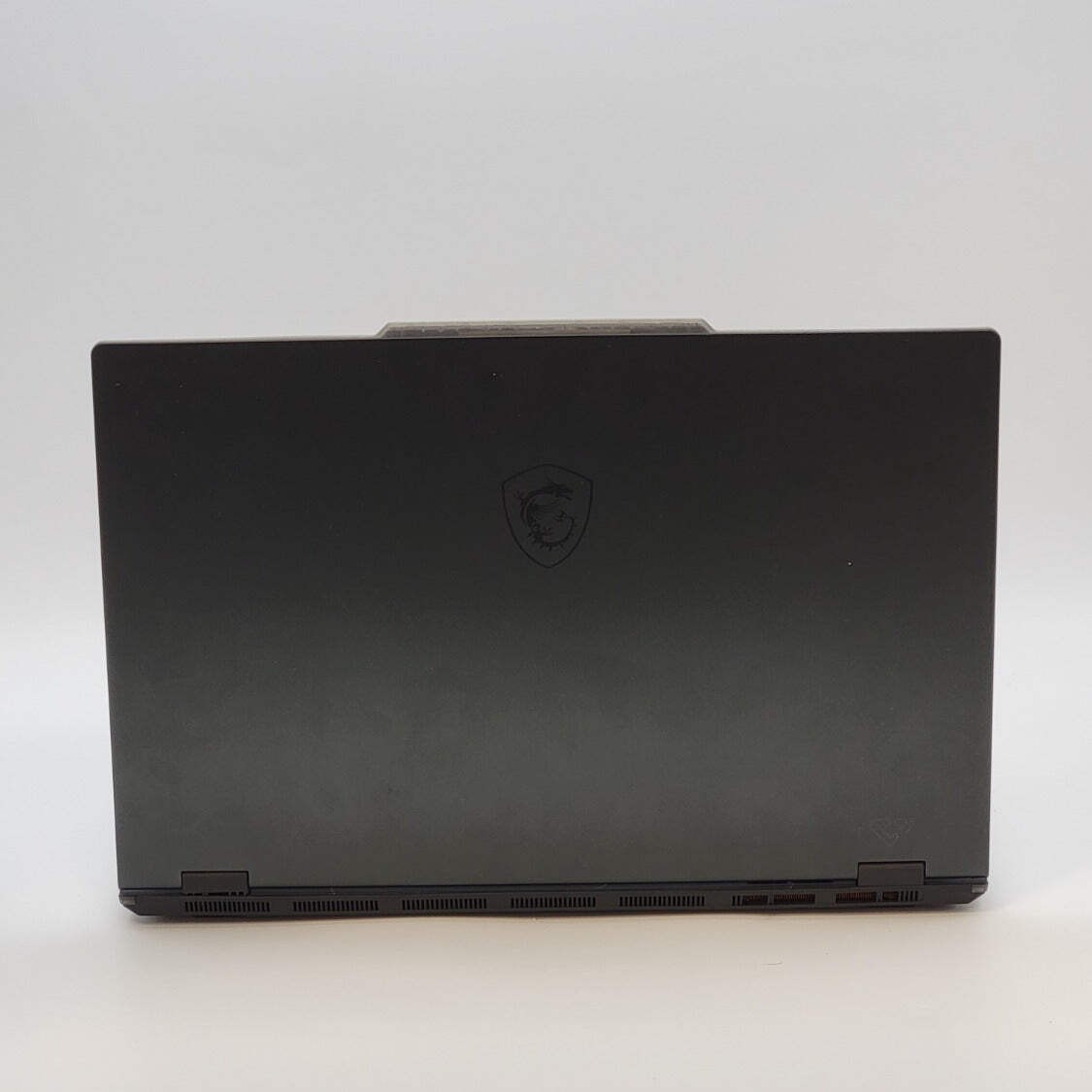 MSI Cyborg 17 MS-17U3 17.3″ Core i5 210h 3.5GHz 16GB RAM 1TB GeForce RTX 5060