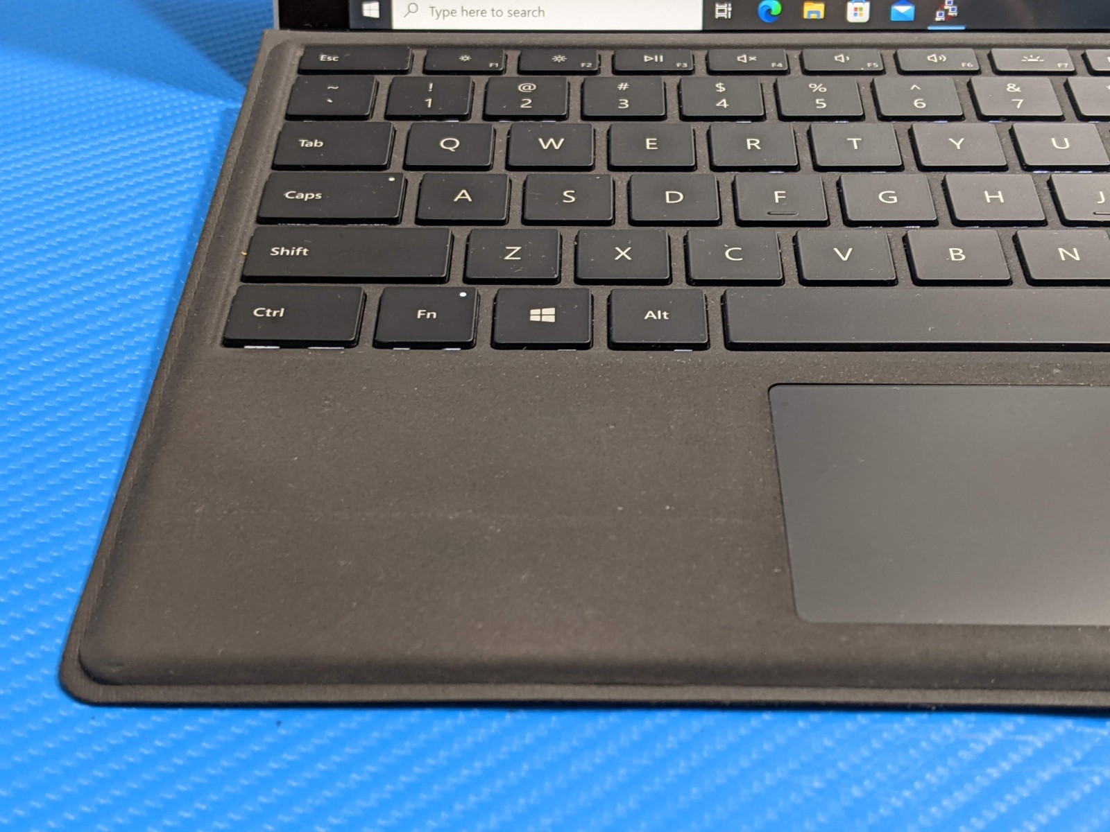 MS Surface Pro 1796 12.3″ 2736×1824 TOUCH i5-7300U 2.6GHz 4GB 128GB SSD Win10Pro