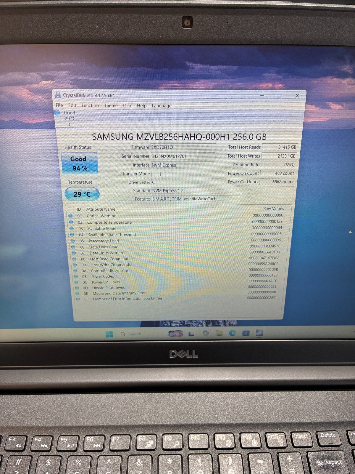 Dell Latitude 3500: 15.6″ / i5-8265U / RAM 16Gb / SSD 256Gb / Win 11 Pro
