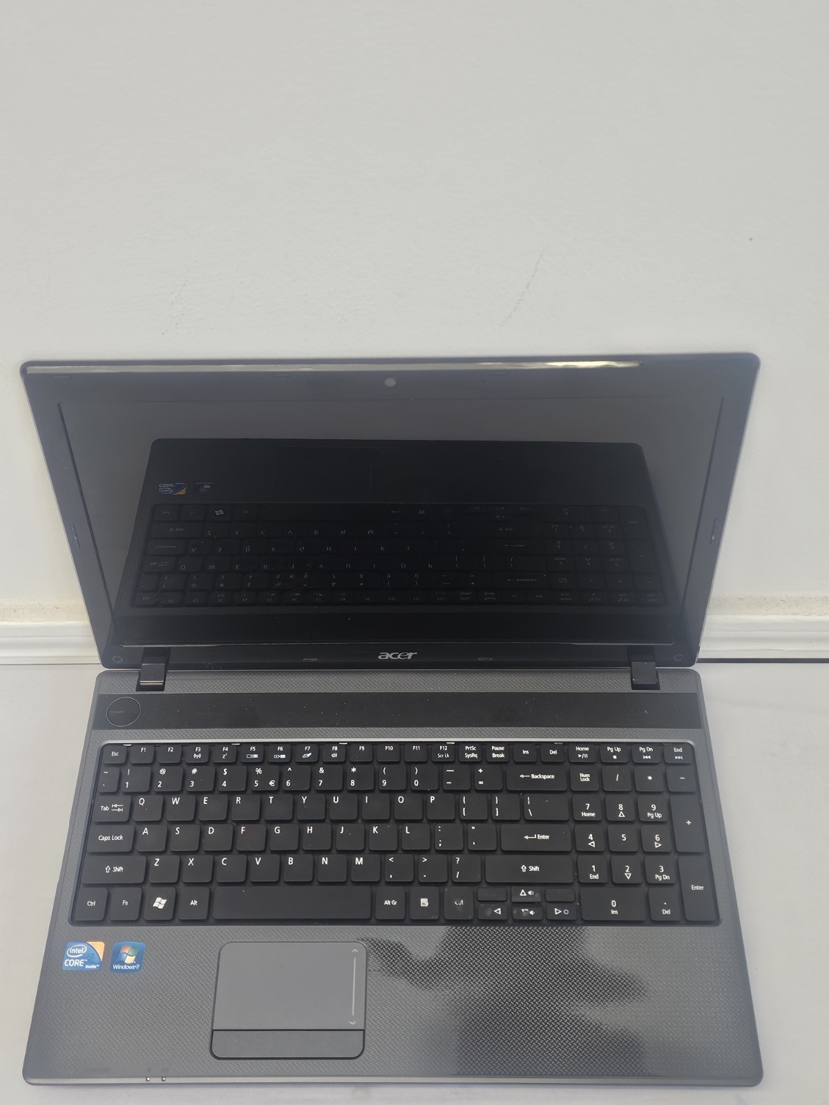 Acer Aspire 5733 Laptop – Intel i3-M370 – 8GB RAM – NO HDD/OS – Read Desc.